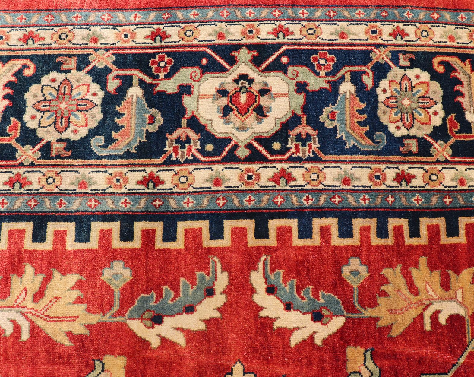 Heriz Serapi Keivan Woven Arts Large Hand-Knotted Serapi design rug With Geometric Medallion  For Sale