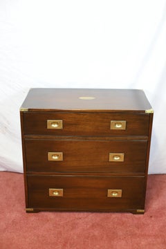 Reprodux Bevan Funnell Lovely Military Campaigner Style Kommode von Schubladen