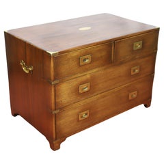 Reprodux Bevan Funnell Stunning Military Campaigner Style Chest Of Drawers (commode de style campagne militaire)