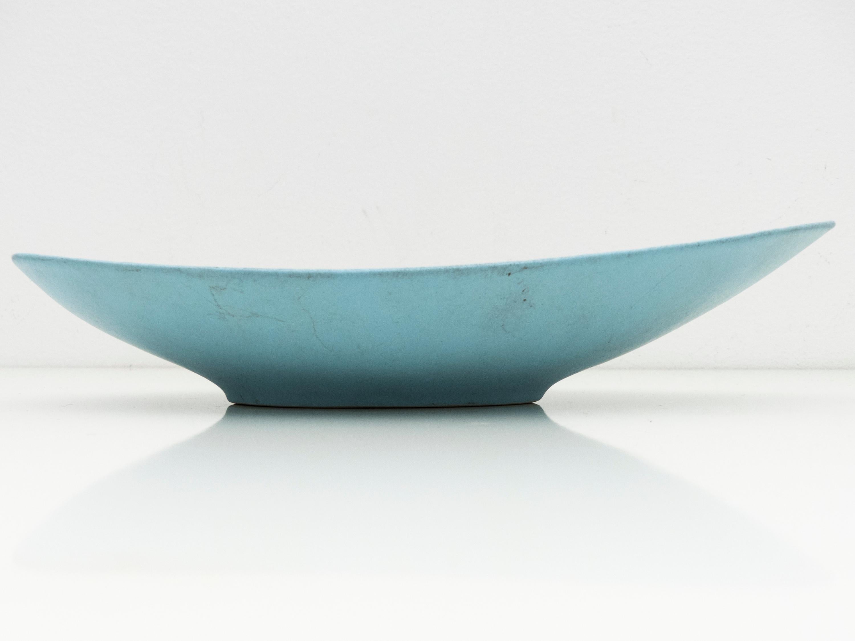 „Reptil“ blattförmiger Keramik-Mitteltisch von Stig Lindberg für Studio Gustavsberg  (Schwedisch) im Angebot