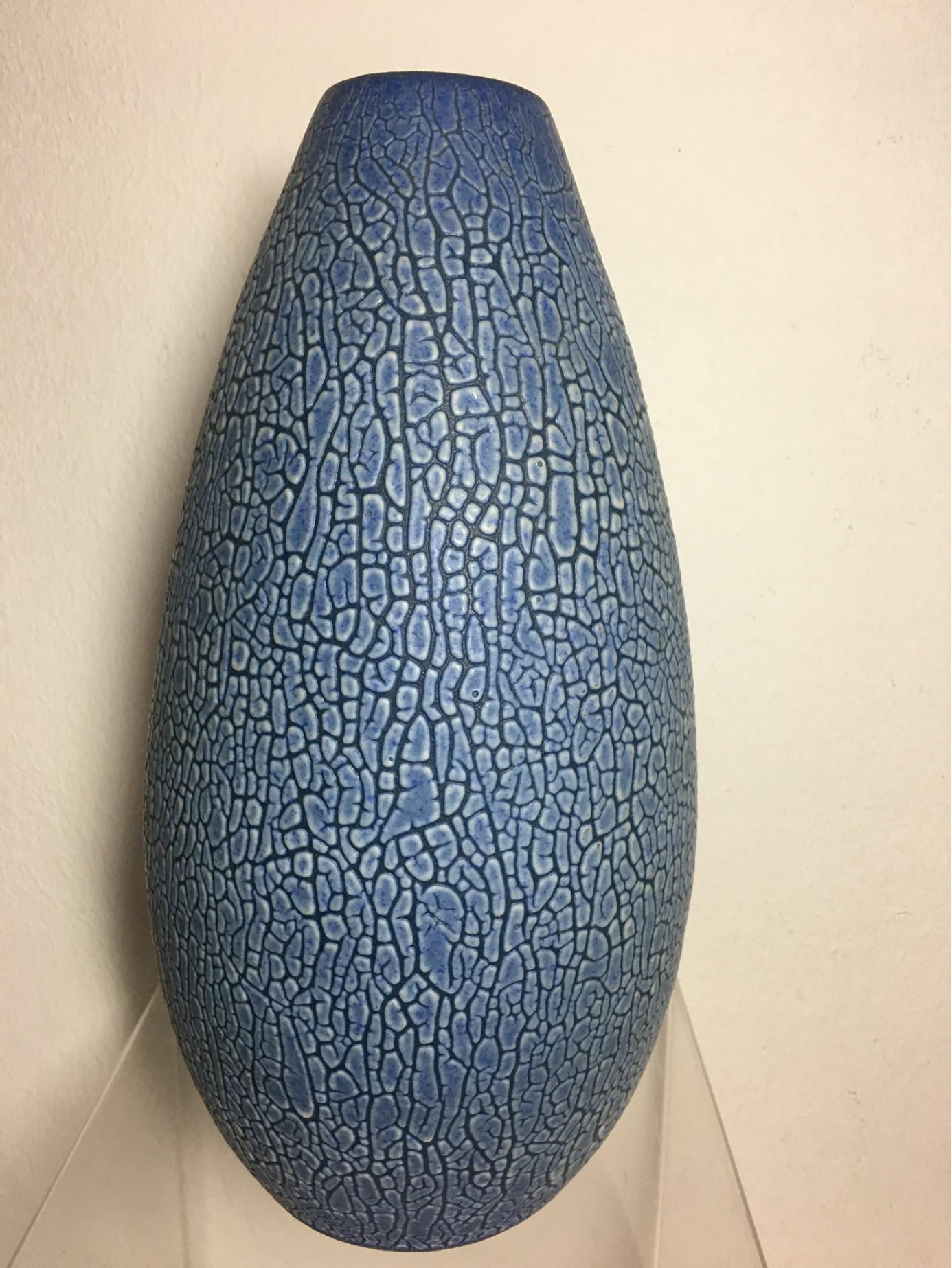 Reptile Skin Look Ceramic Vase from 1950s Germany For Sale 2