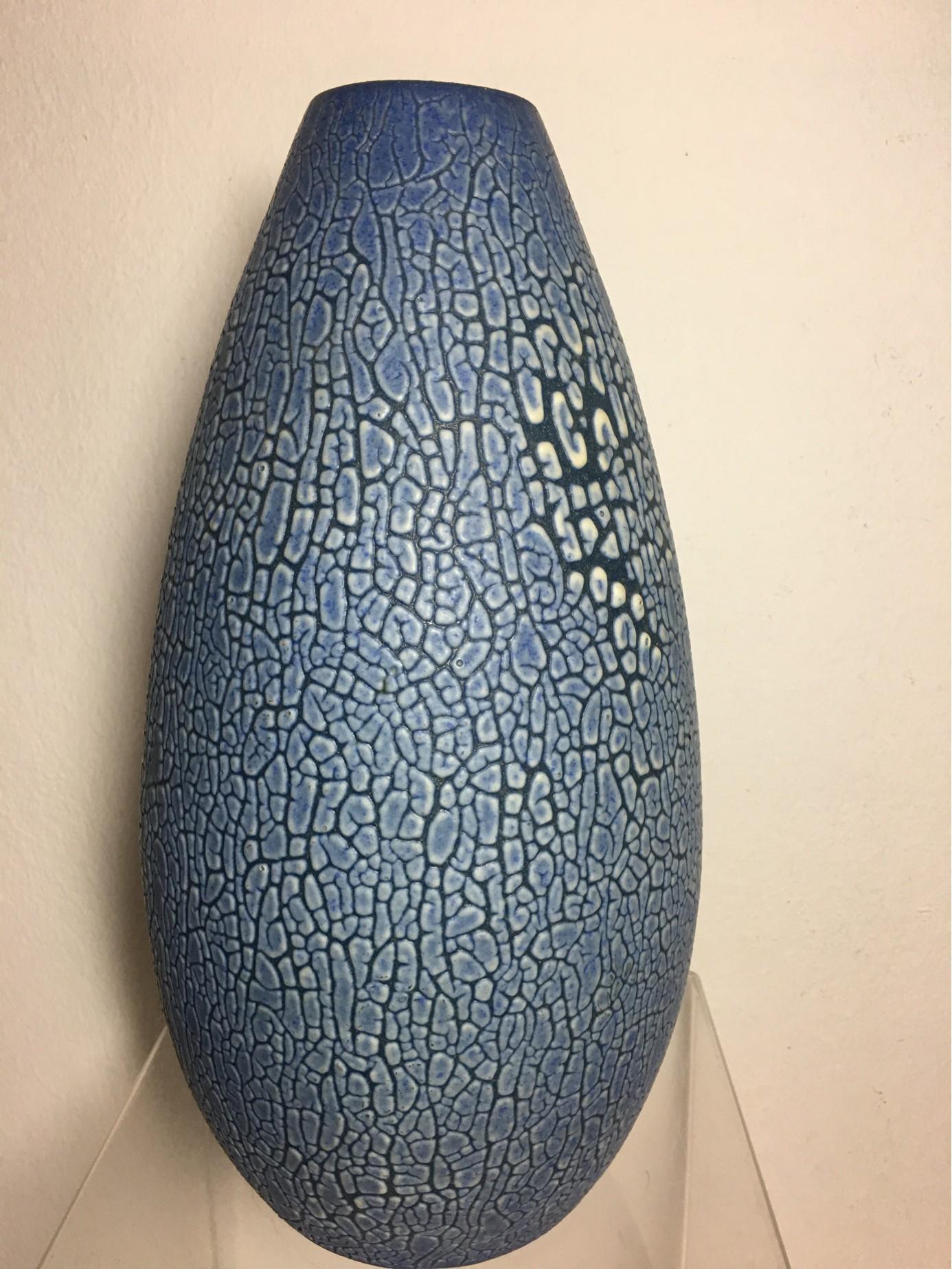 Reptile Skin Look Ceramic Vase from 1950s Germany For Sale 3