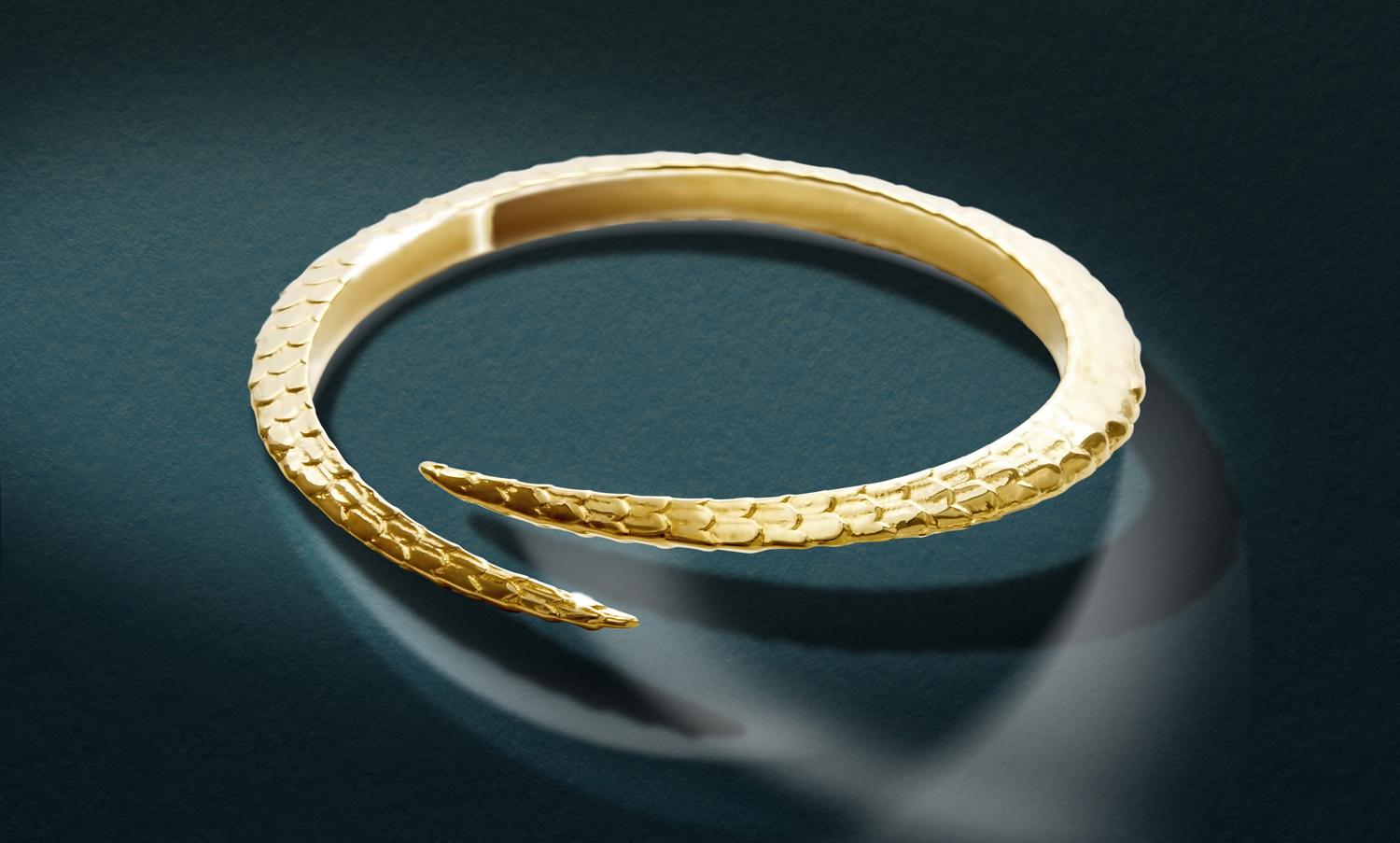 Reptilian Single Claw Bangle / 14k Yellow Gold Plated In New Condition For Sale In Los Angeles, CA