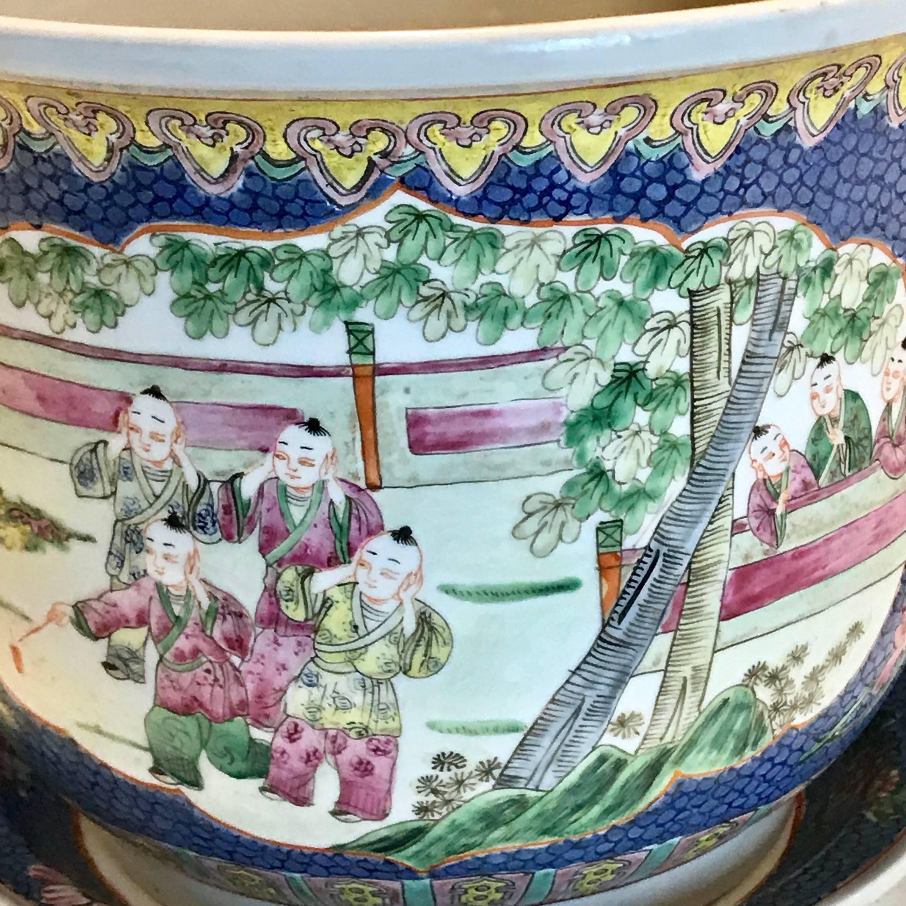 Republic Chinese Famille Verte Cachepot and Underplate In Good Condition In West Palm Beach, FL