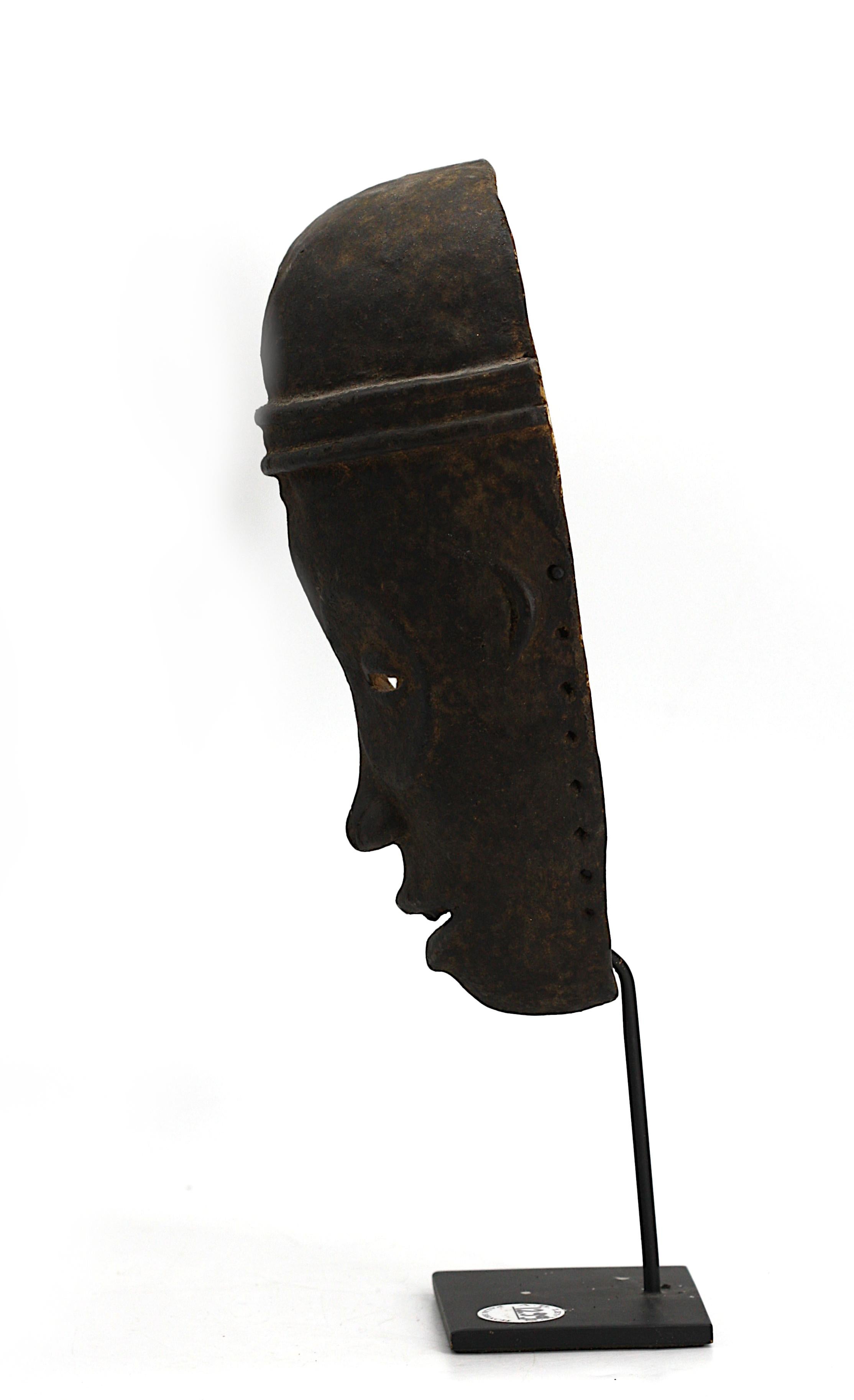 Republic of Congo, Ceremonial Wood Dance Mask In Good Condition For Sale In West Palm Beach, FL