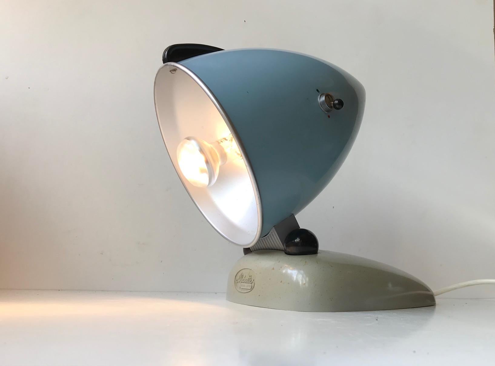 Bauhaus Lampe de bureau Hanau Bullit d'origine réutilisée, Allemagne, années 1950 en vente