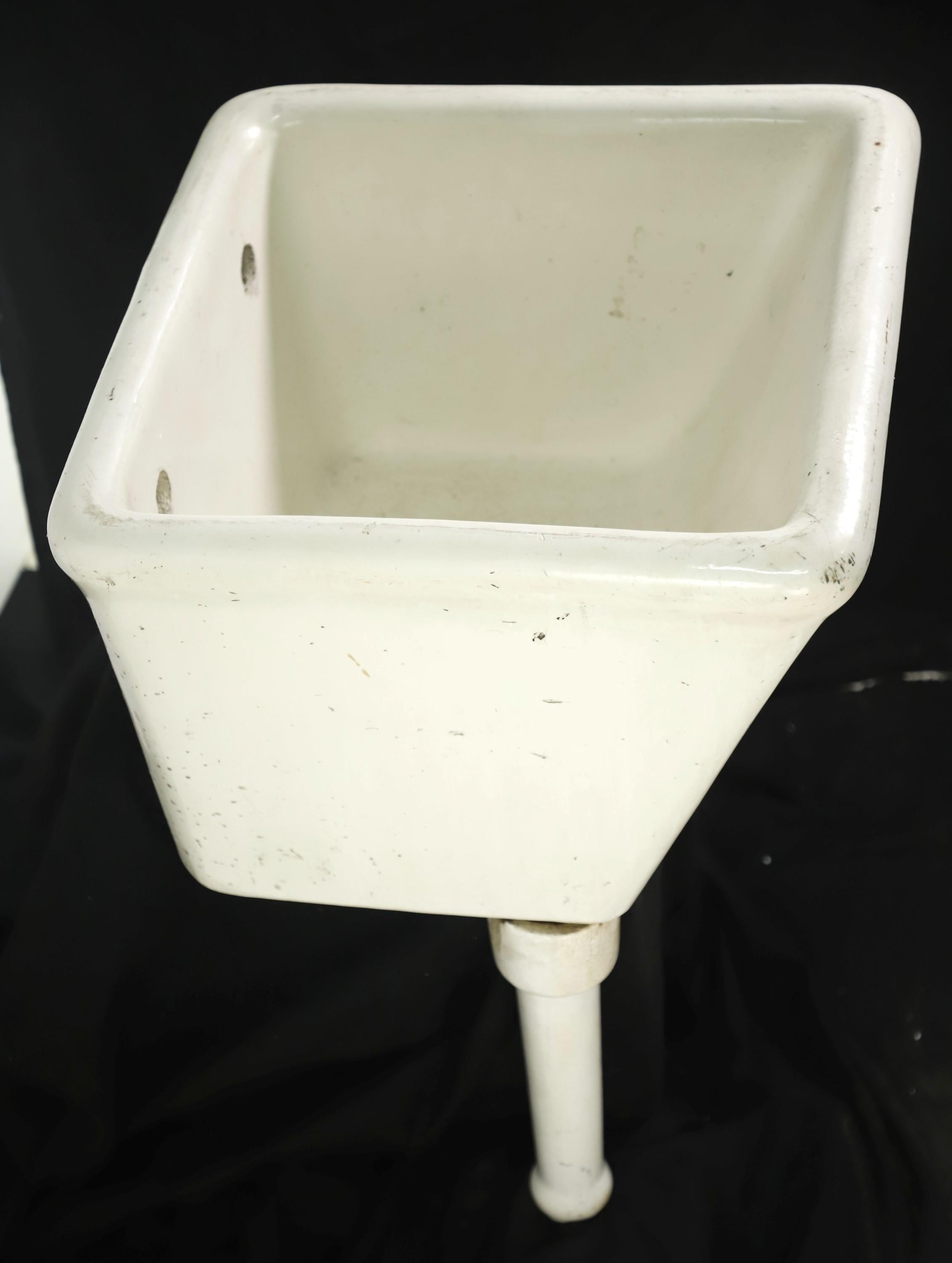 20th Century White Earthenware Wall Mount Slop Sink w Legs Brooklyn, NY