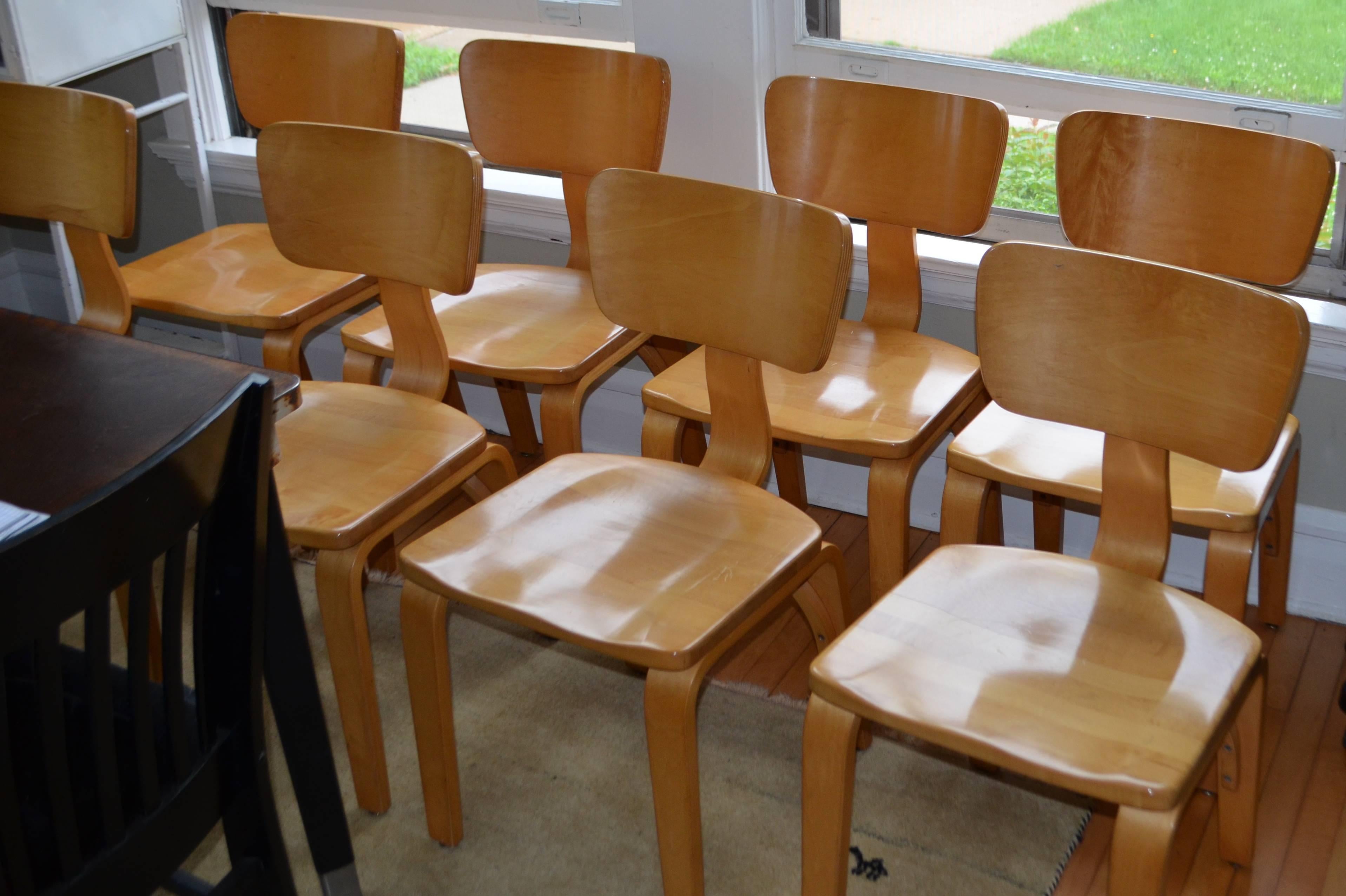 Reserved for Alexandra: Thonet Maple Dining Chairs with Bentwood, Set of Four In Good Condition In Madison, WI