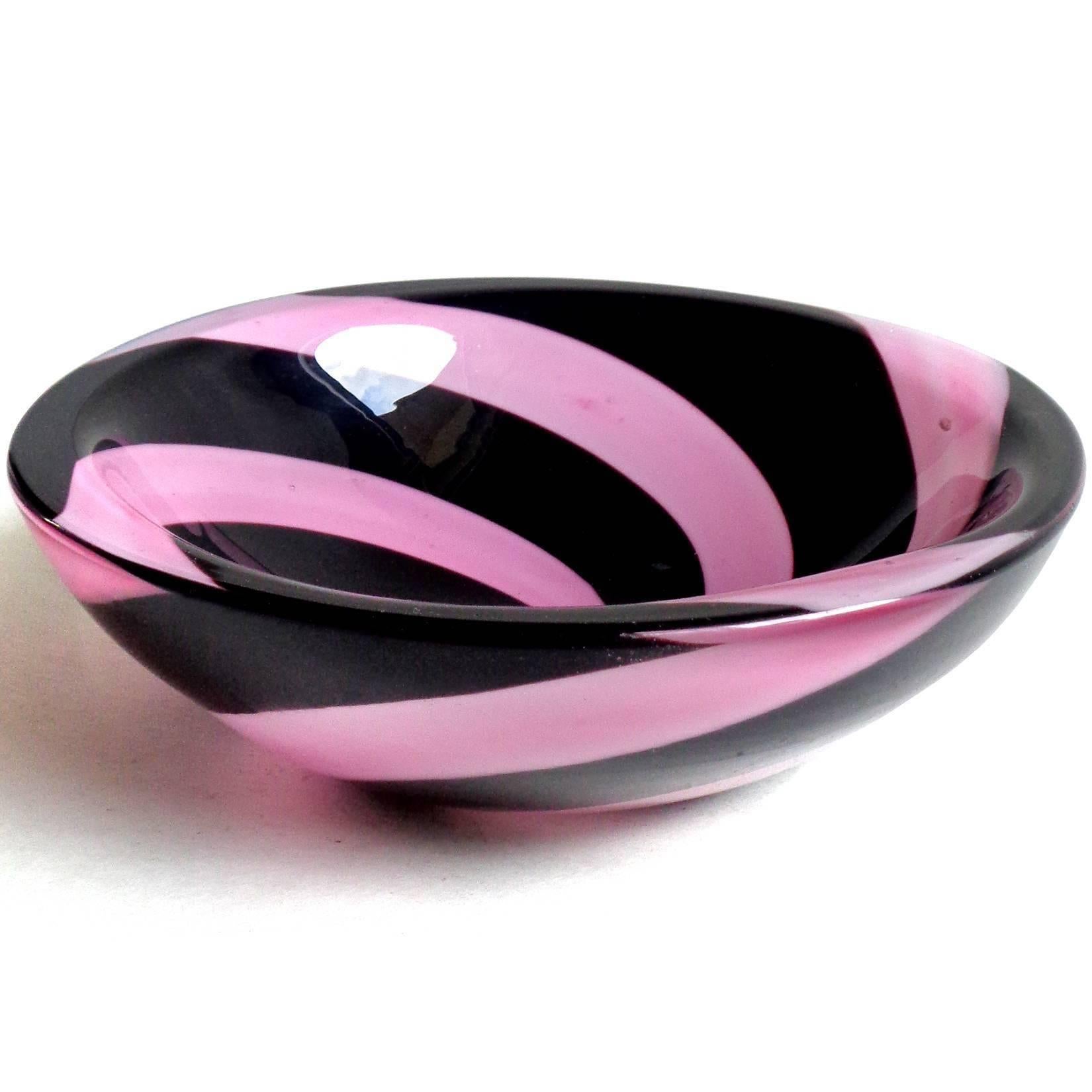 Reserved for Tina - Fulvio Bianconi Venini Optic Swirl Bowls In Excellent Condition In Kissimmee, FL