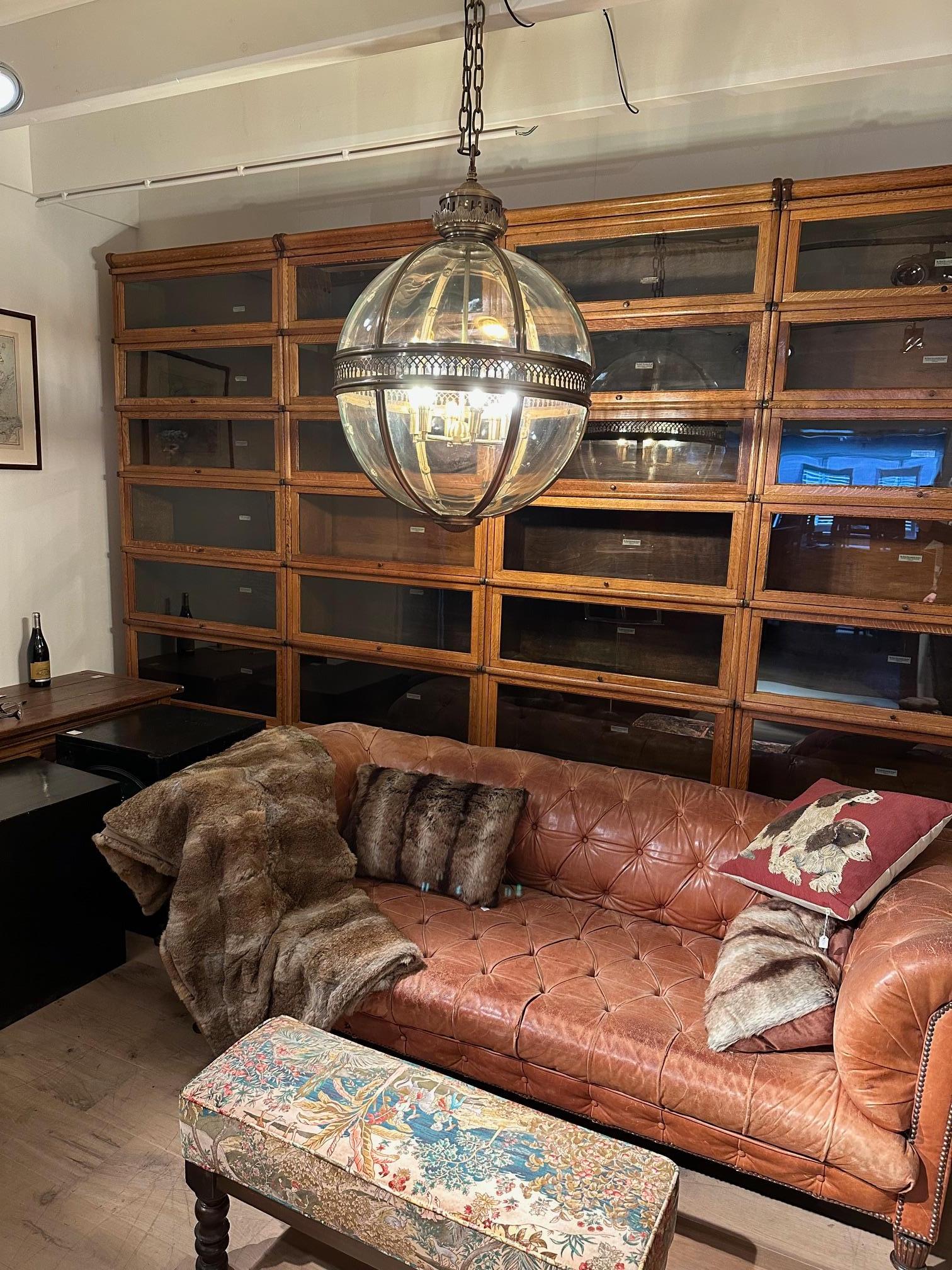 Add classic grandeur to your interior with the impressive Residential Lantern.
This extremely attractive lamp consists of a subtly decorated, round structure with antique brass finish and clear glass panels. A beautiful addition to any home.
