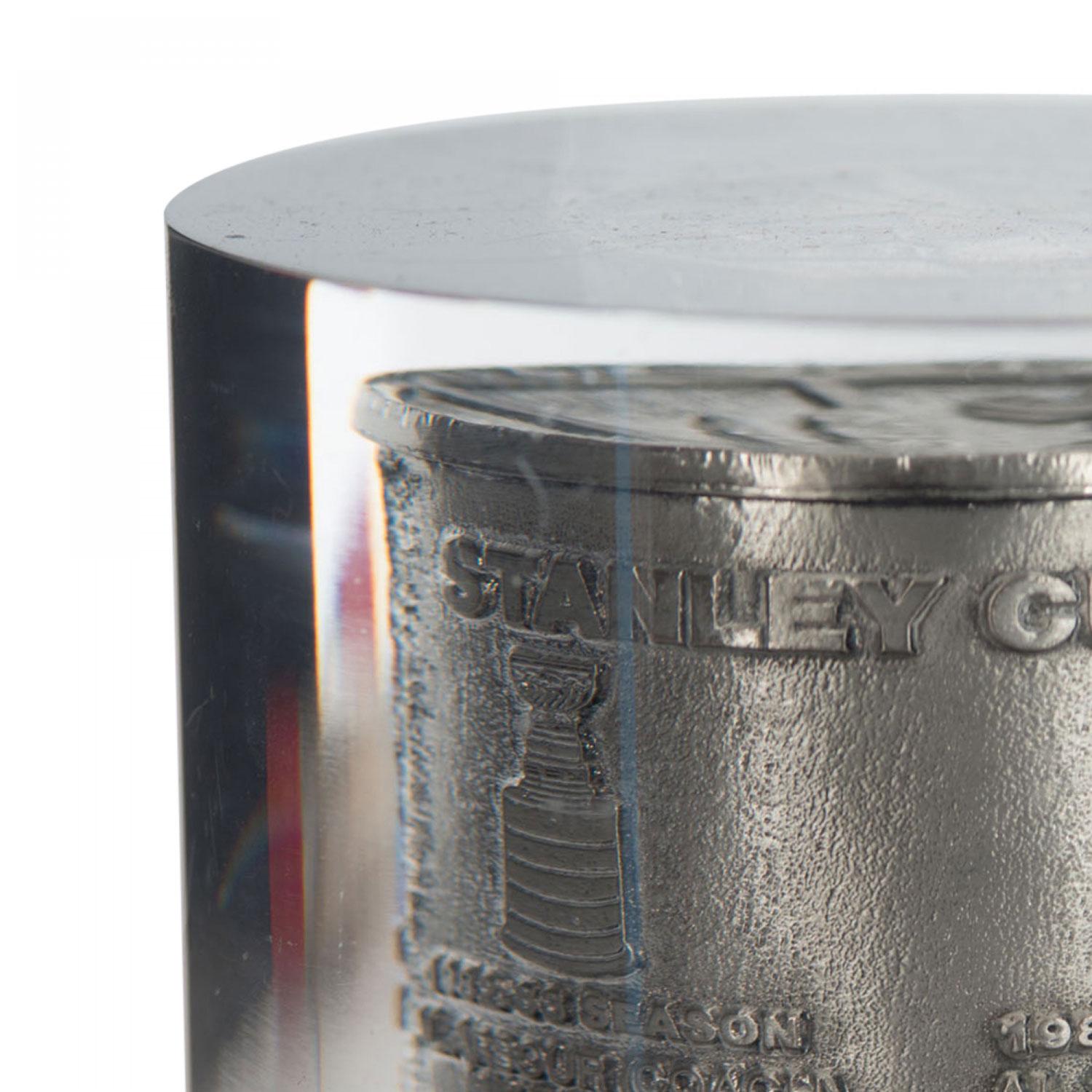 Briefbeschwerer aus Harz und Metall mit den Eishockeyspielern der New York Islanders, die 1979-1983 den Stanley Cup gewonnen haben