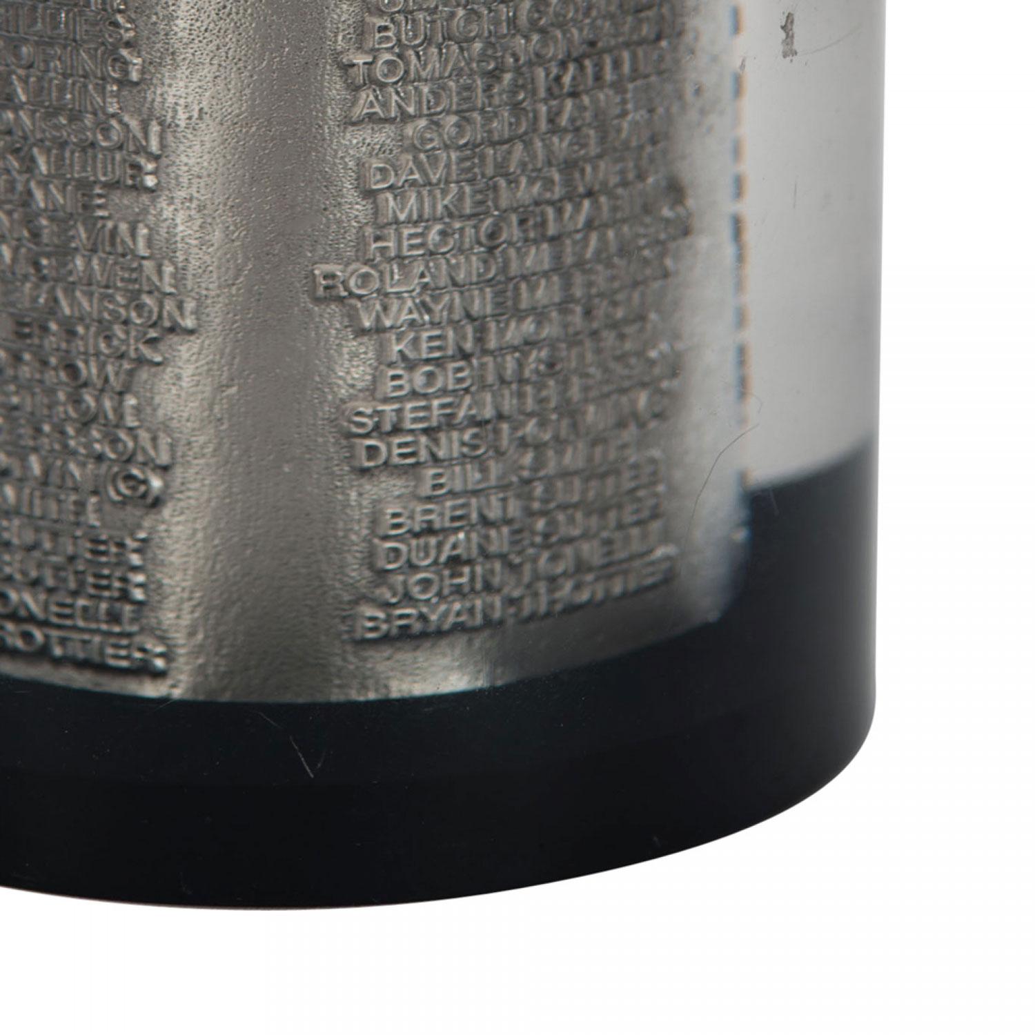 Islanders Hockey Briefbeschwerer aus Harz und Metall (Moderne) im Angebot