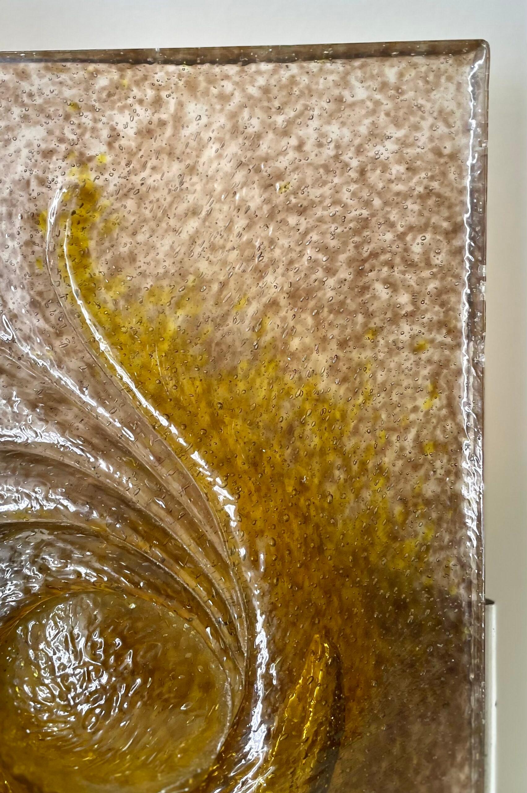 italien Lampe murale résine et métal en vente