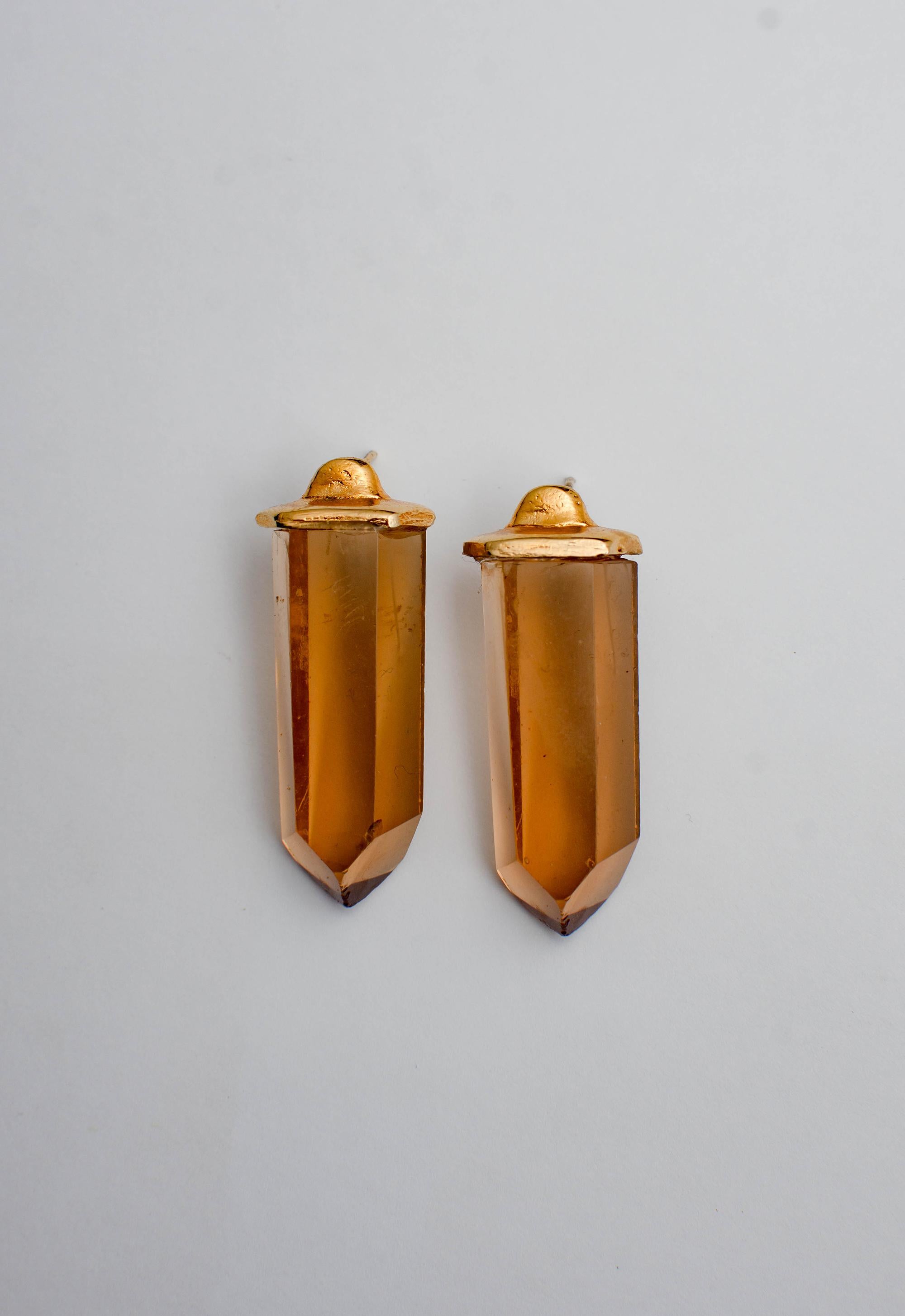 Modernist Resin and powder quartz long spike earring For Sale
