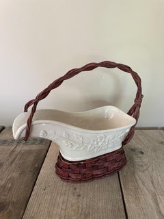 Porte-bouteille en résine et osier