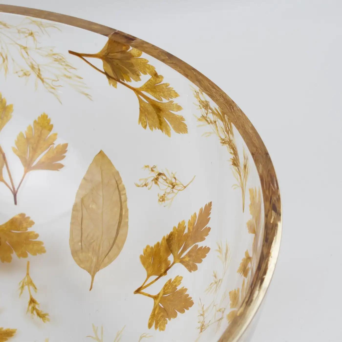 Resin Centerpiece Serving Bowl with Leaves Inclusions, Italy 1970s In Excellent Condition For Sale In Atlanta, GA