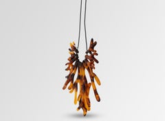 Resin Coral Fan Choker Necklace in Tortoiseshell
