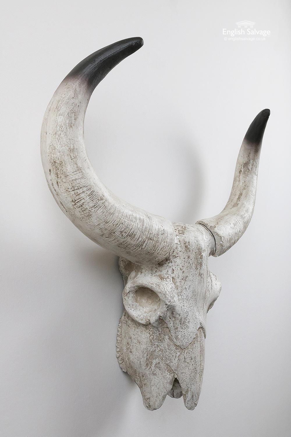Resin Cow Head and Horns, 20th Century In Good Condition For Sale In London, GB