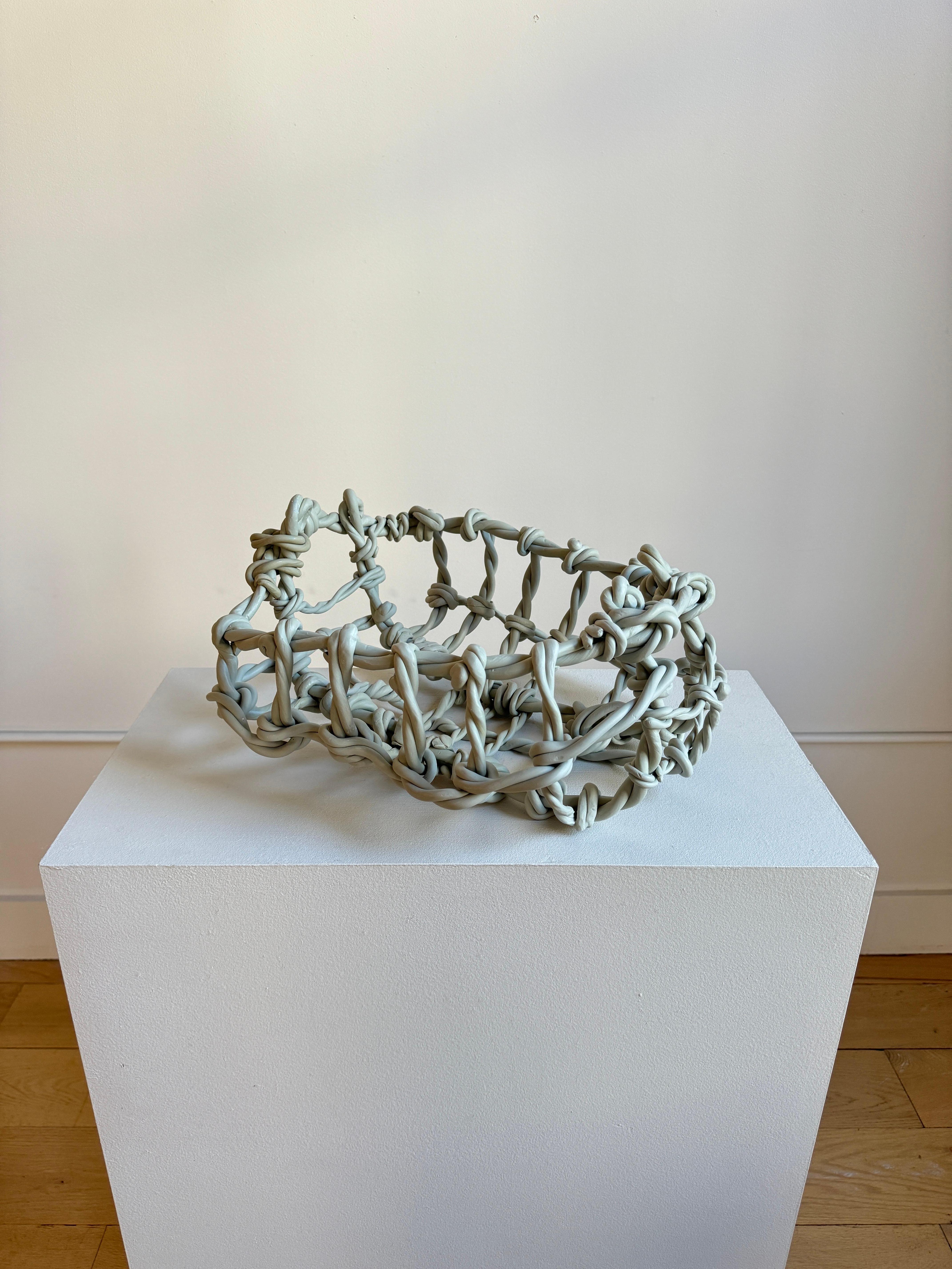 Autre Panier décoratif en résine n° 1 en résine époxy grise par Joseph Algieri en vente