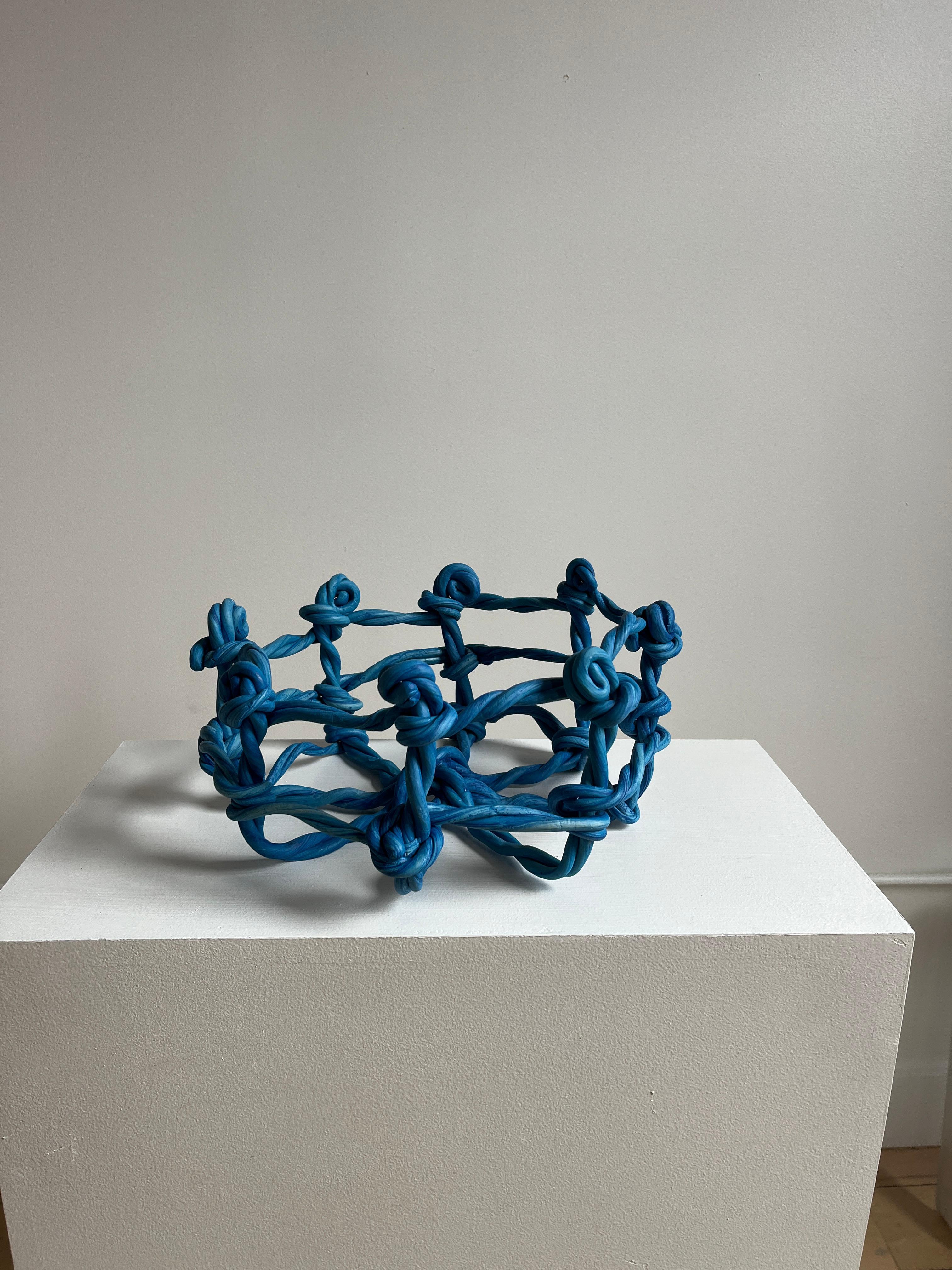 Résine époxy Panier décoratif en résine n° 1 en résine époxy grise par Joseph Algieri en vente