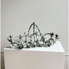 Dekorativer Blumenkorb aus grauem Epoxidharz von Joseph Algieri