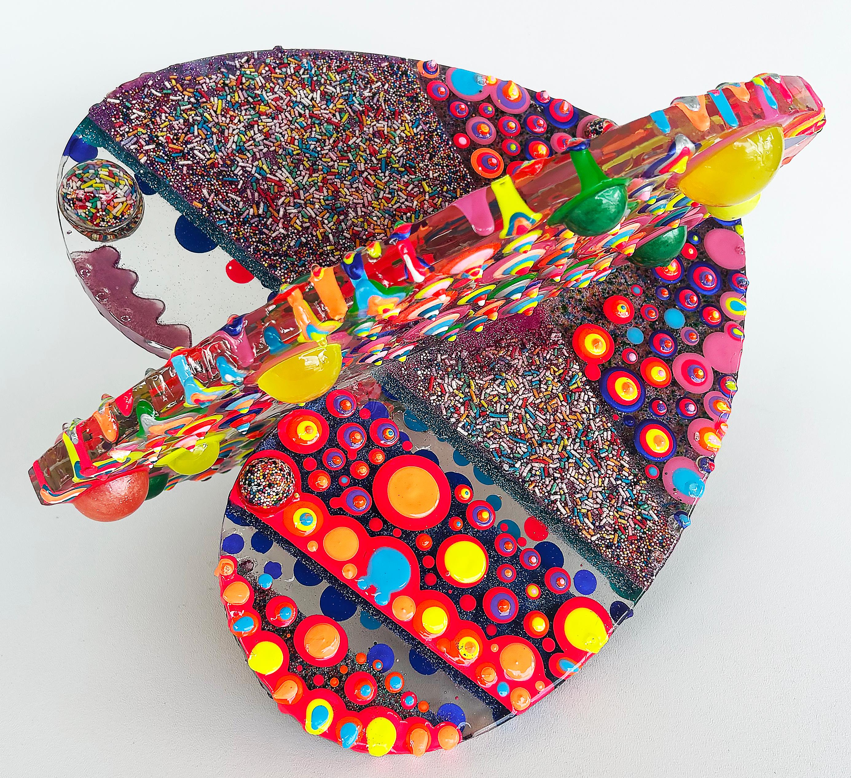 Acrilico Scultura di cuore d'amore in resina degli artisti Michael Gitter, Jillian Whelan, pezzo 1/1 in vendita