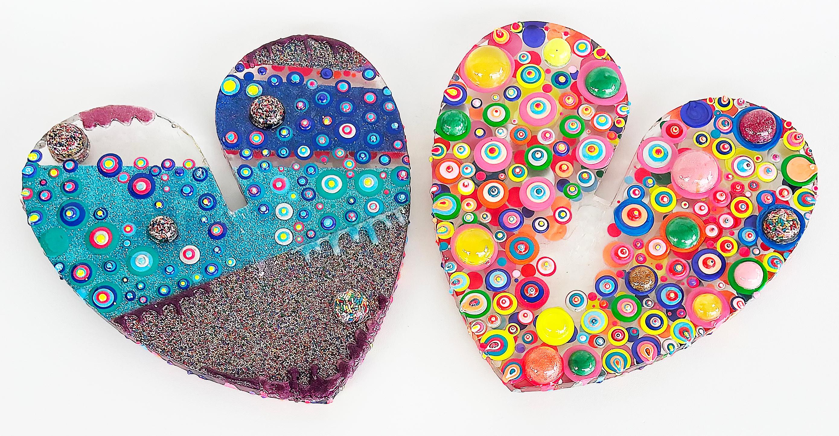 Scultura di cuore d'amore in resina degli artisti Michael Gitter, Jillian Whelan, pezzo 1/1 in vendita 3