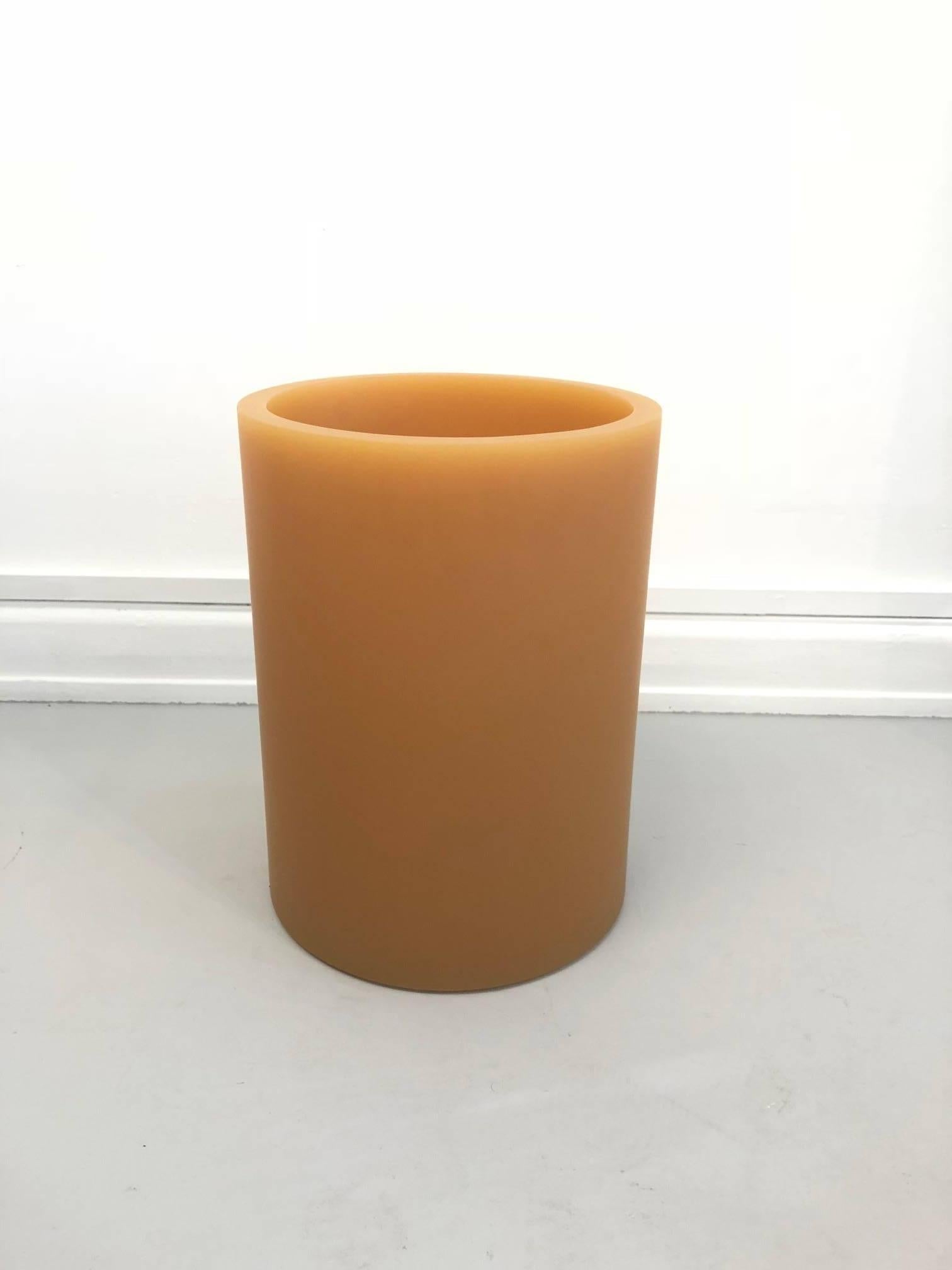 Contemporary Resin Planter by Sabine Marcelis, matte finish For Sale 2