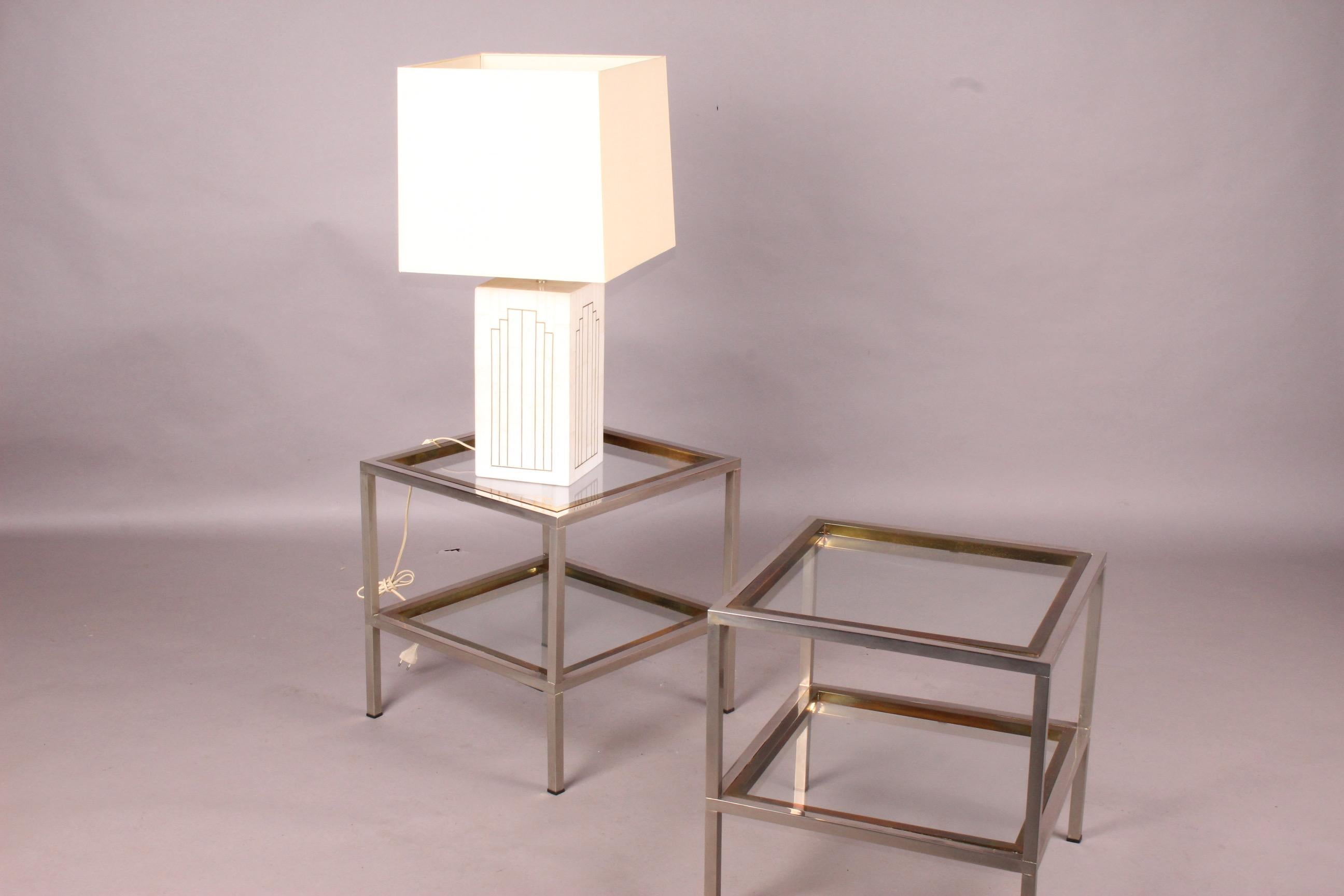 Resin Table Lamp In Good Condition In grand Lancy, CH