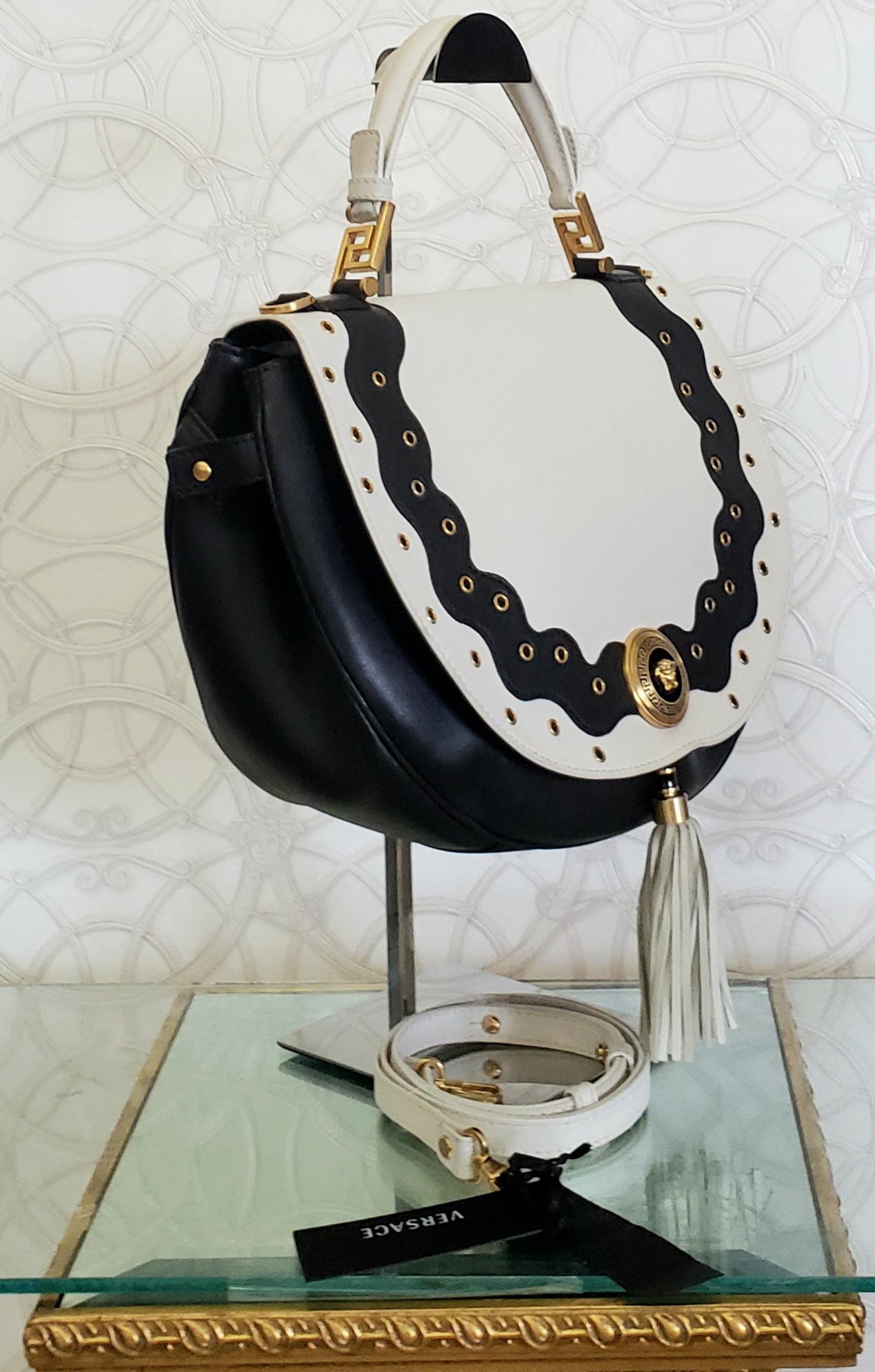 Resort/12 VERSACE WHITE and BLACK LEATHER GREEK MEDUSA TASSEL SHOULDER/HANDBAG In New Condition For Sale In Montgomery, TX