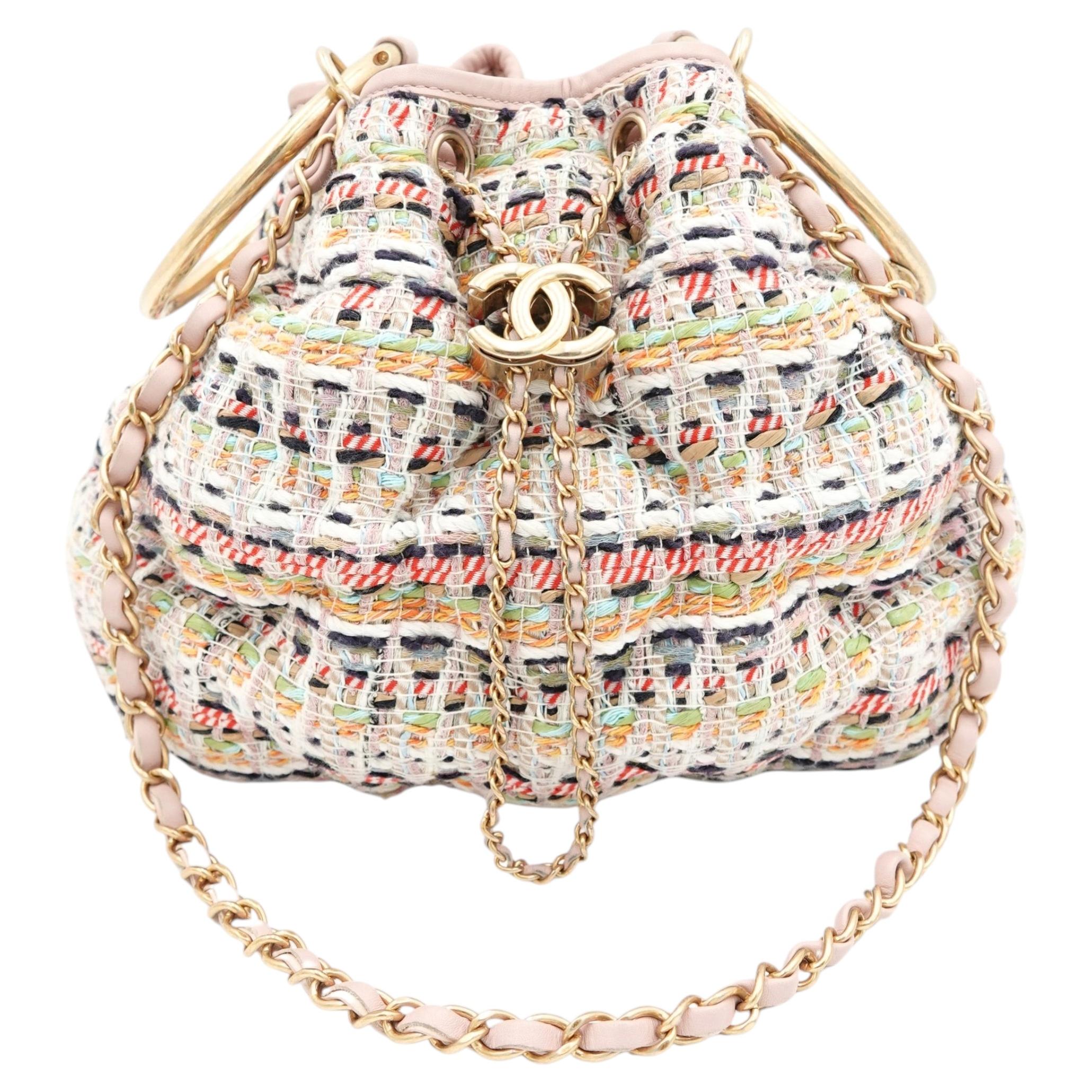 Borsa a secchiello "Chesterfield" in tweed della collezione Resort 17 Cuba in vendita
