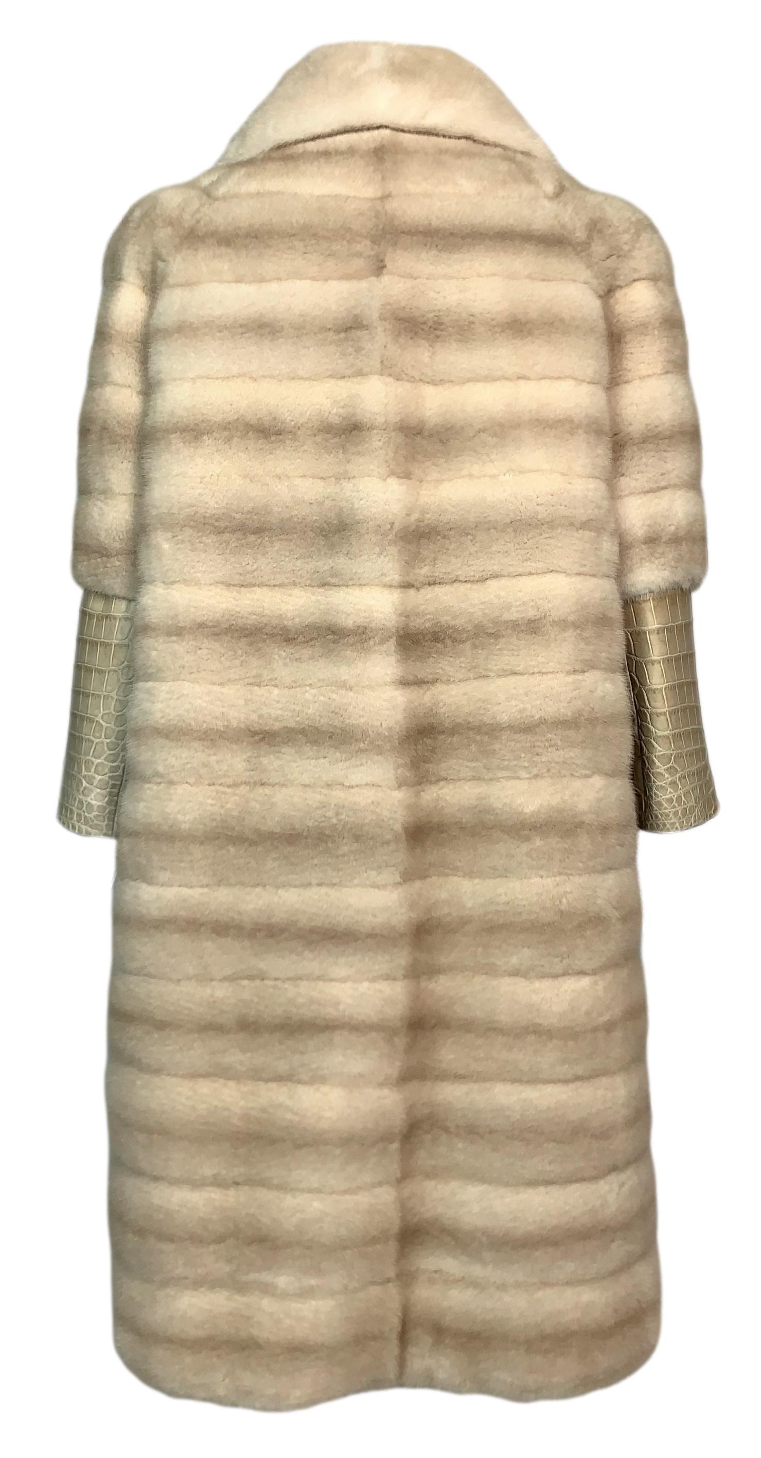 Resort 2012 Christian Dior 60's MOD Blonde Mink Fur & Real Crocodile Coat Jacket In Excellent Condition For Sale In Yukon, OK