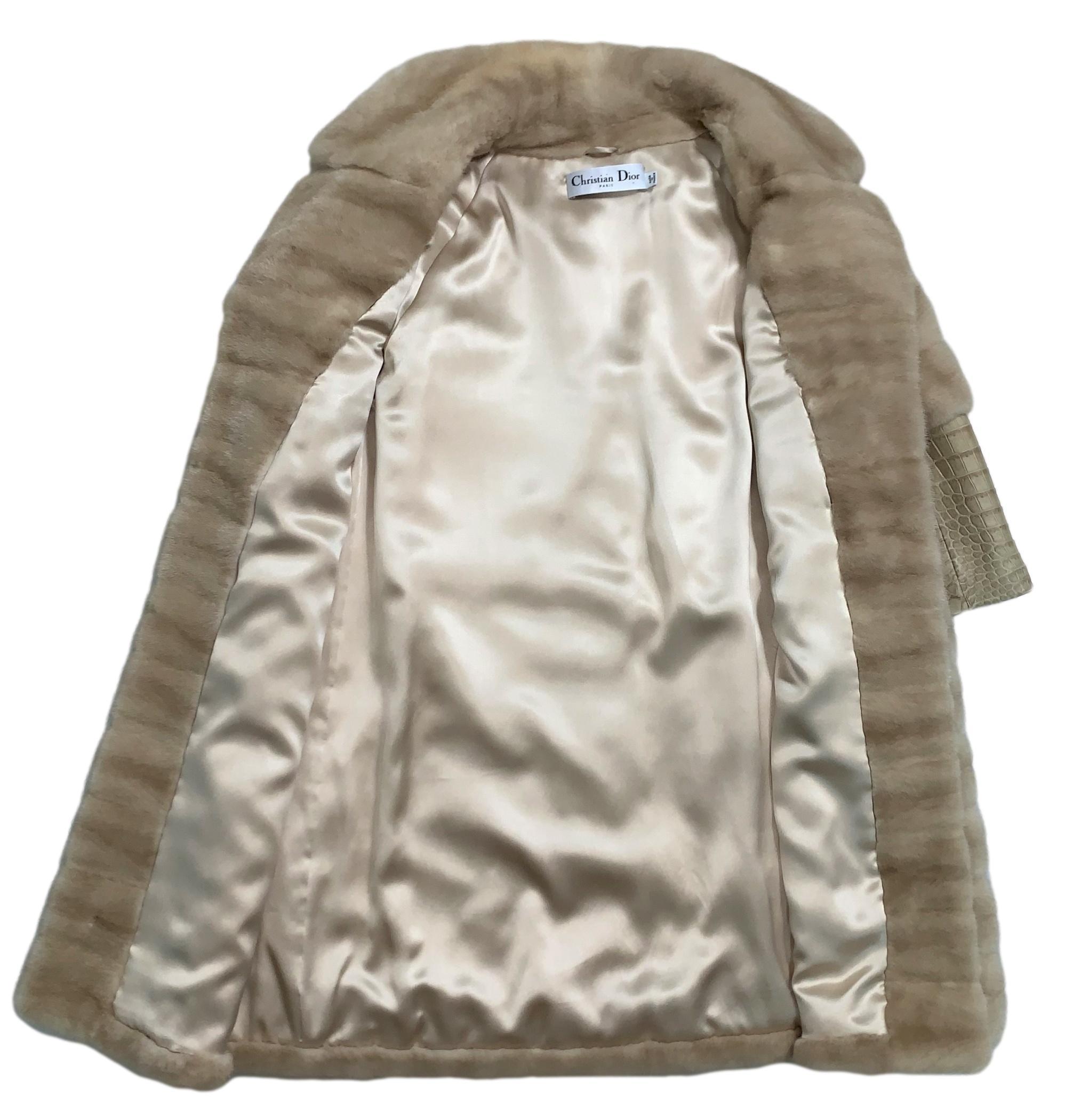Women's Resort 2012 Christian Dior 60's MOD Blonde Mink Fur & Real Crocodile Coat Jacket For Sale