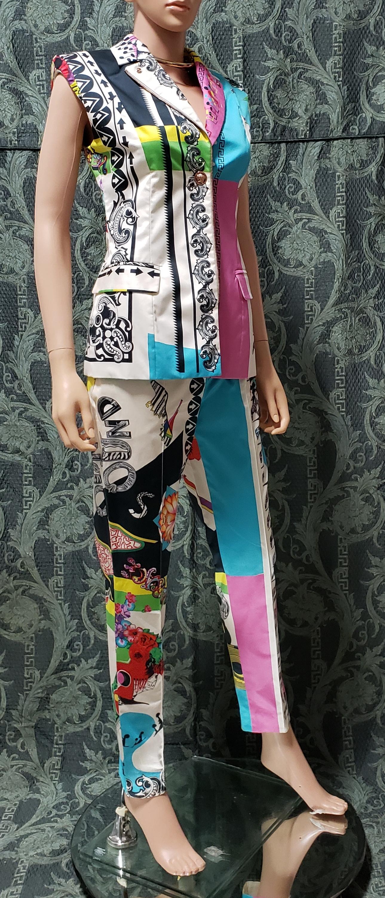 Resort 2013 Look # 4 NEW VERSACE ICONIC PRINT PANT SUIT 38 - 2  For Sale 5