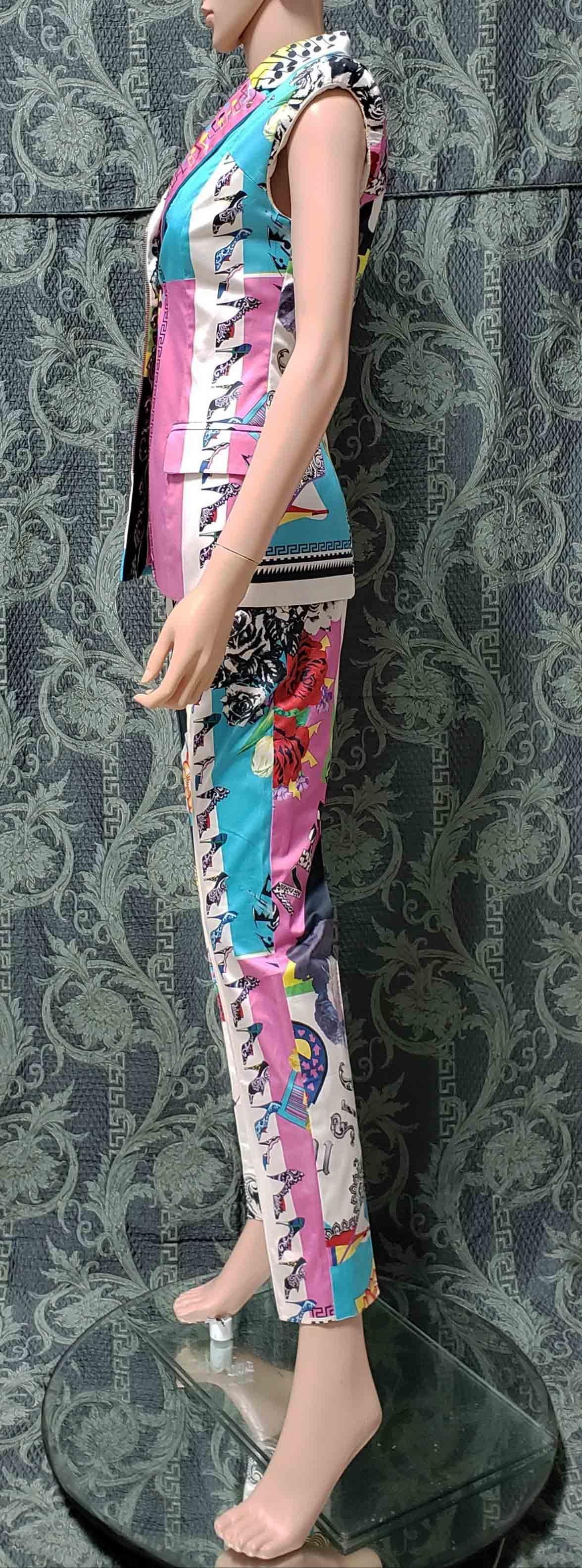 Resort 2013 Look # 4 NEW VERSACE ICONIC PRINT PANT SUIT 38 - 2  For Sale 1