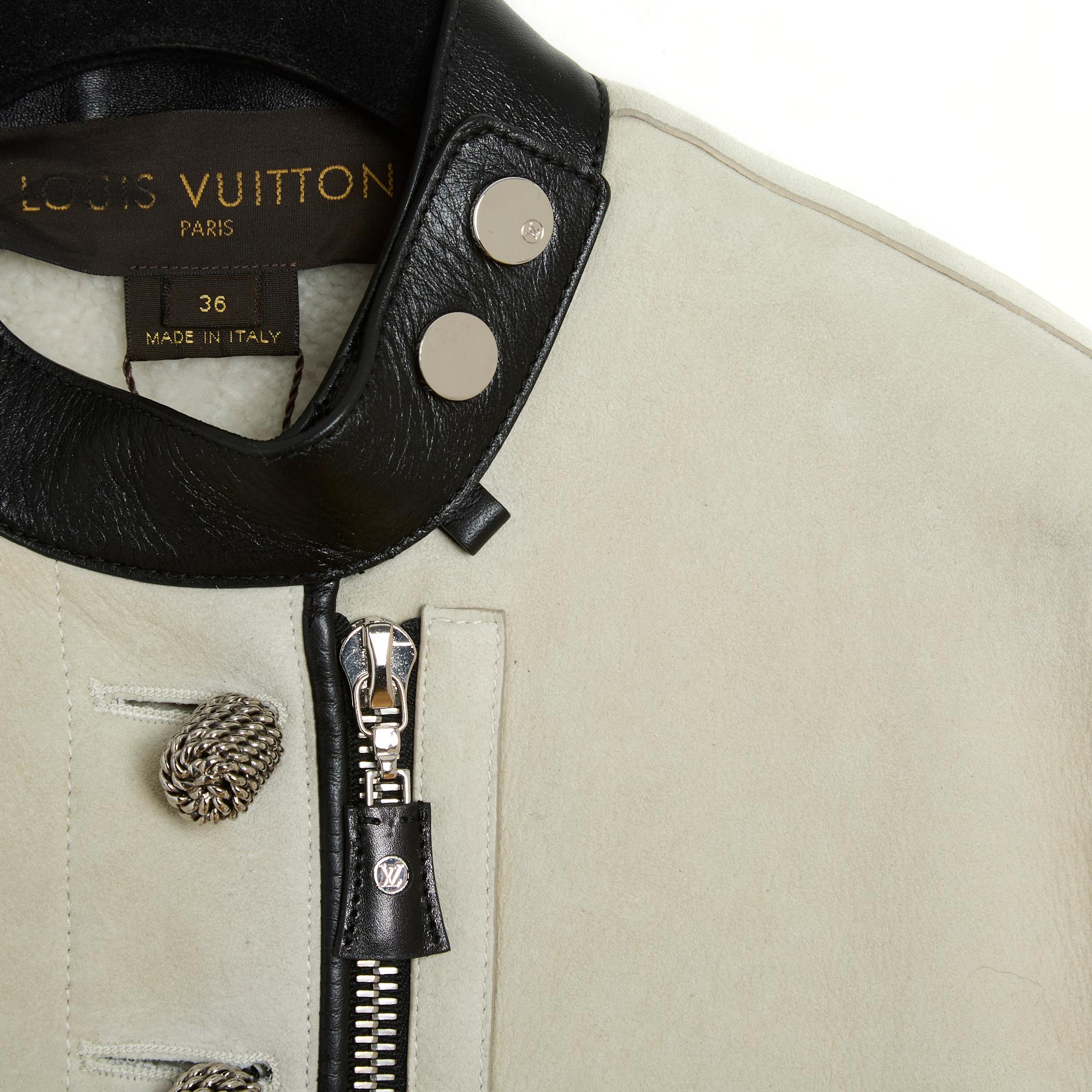 Resort 2017 Louis Vuitton Short Shearling Jacket FR36 New For Sale 1