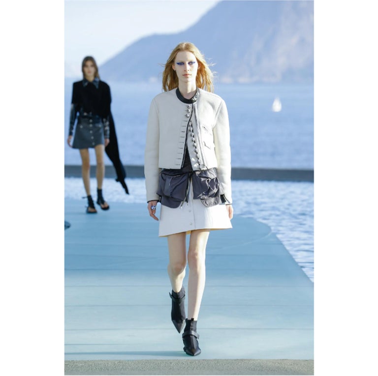 Louis Vuitton Resort 2017 Veste courte en peau de mouton FR36