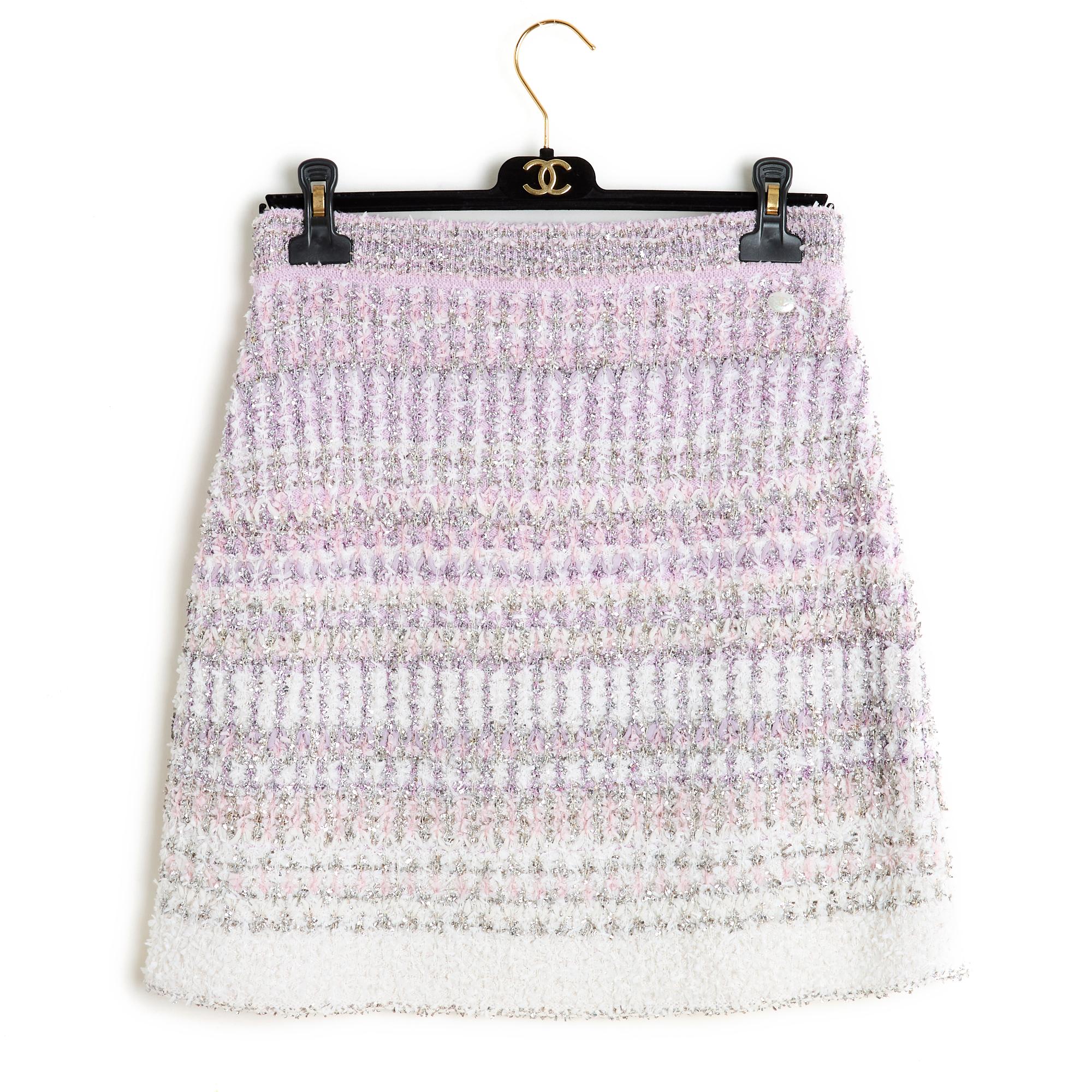 Resort 2018 Chanel Shiny Tweed Skirt FR40  For Sale 2