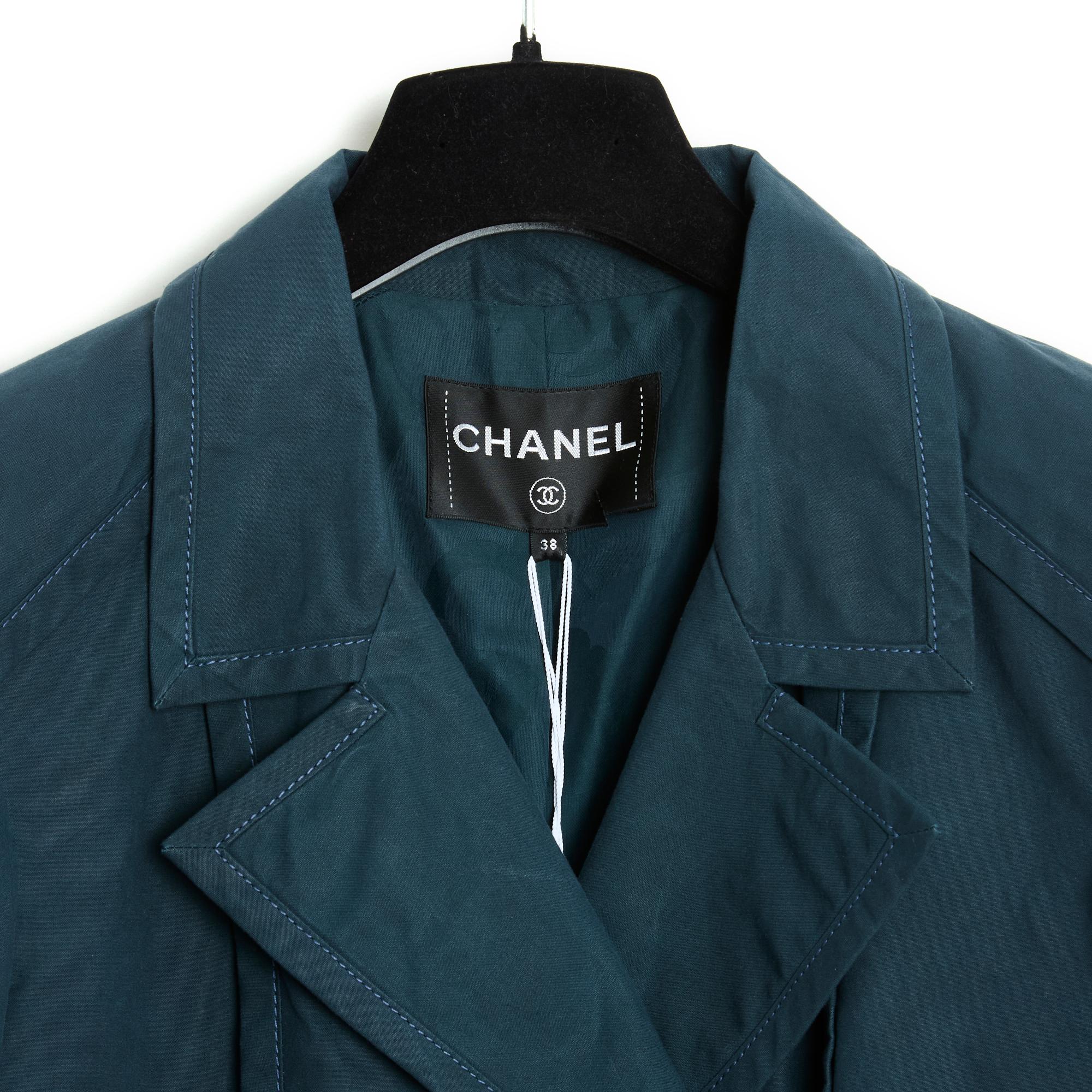 Resort 2020 Chanel Marineblaue Jacke Erbsenmantel FR38 Neu im Angebot 1