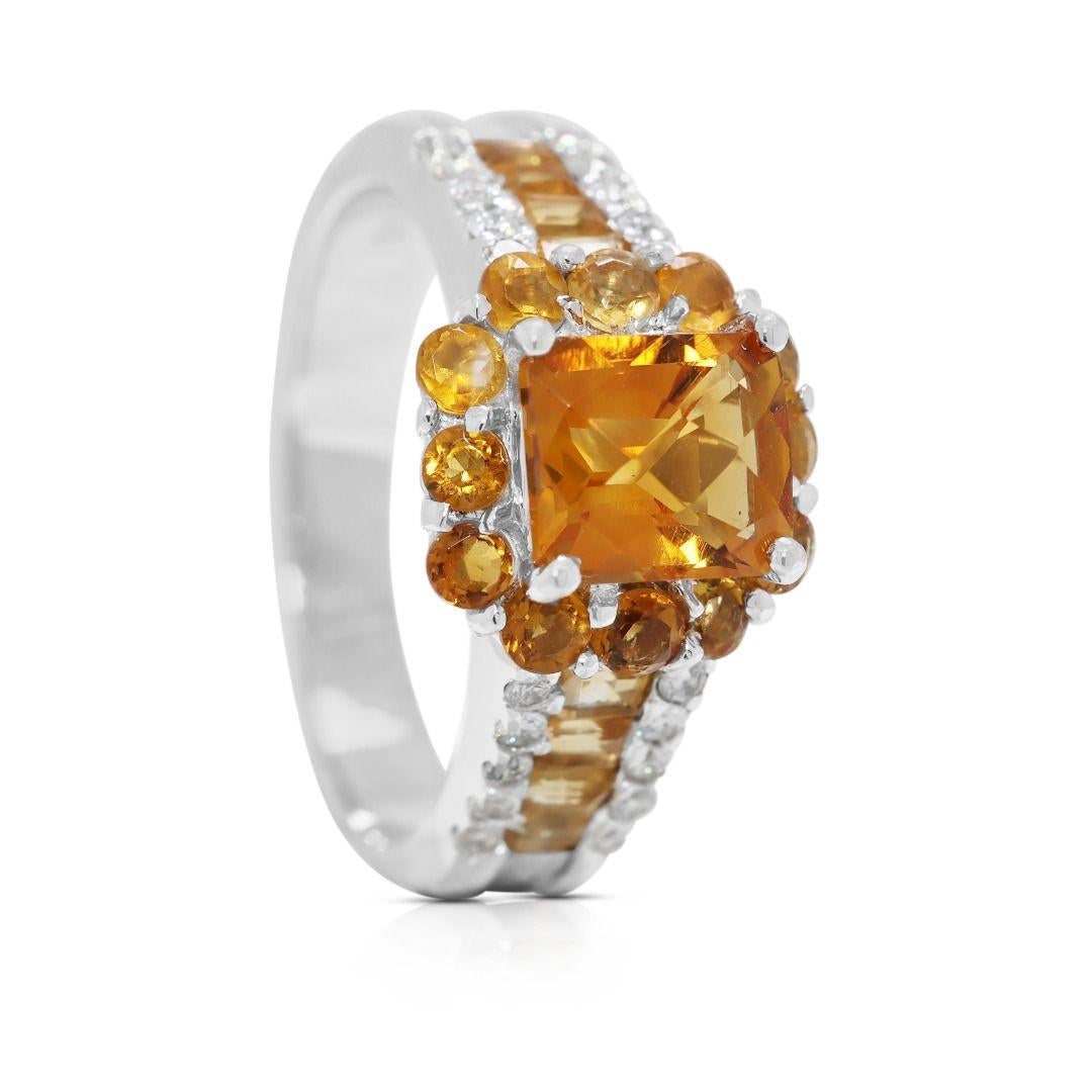 Femenino o masculino Resplendent 1.91ct Citrine & Natural Diamond 18K Yellow Gold Ring en venta