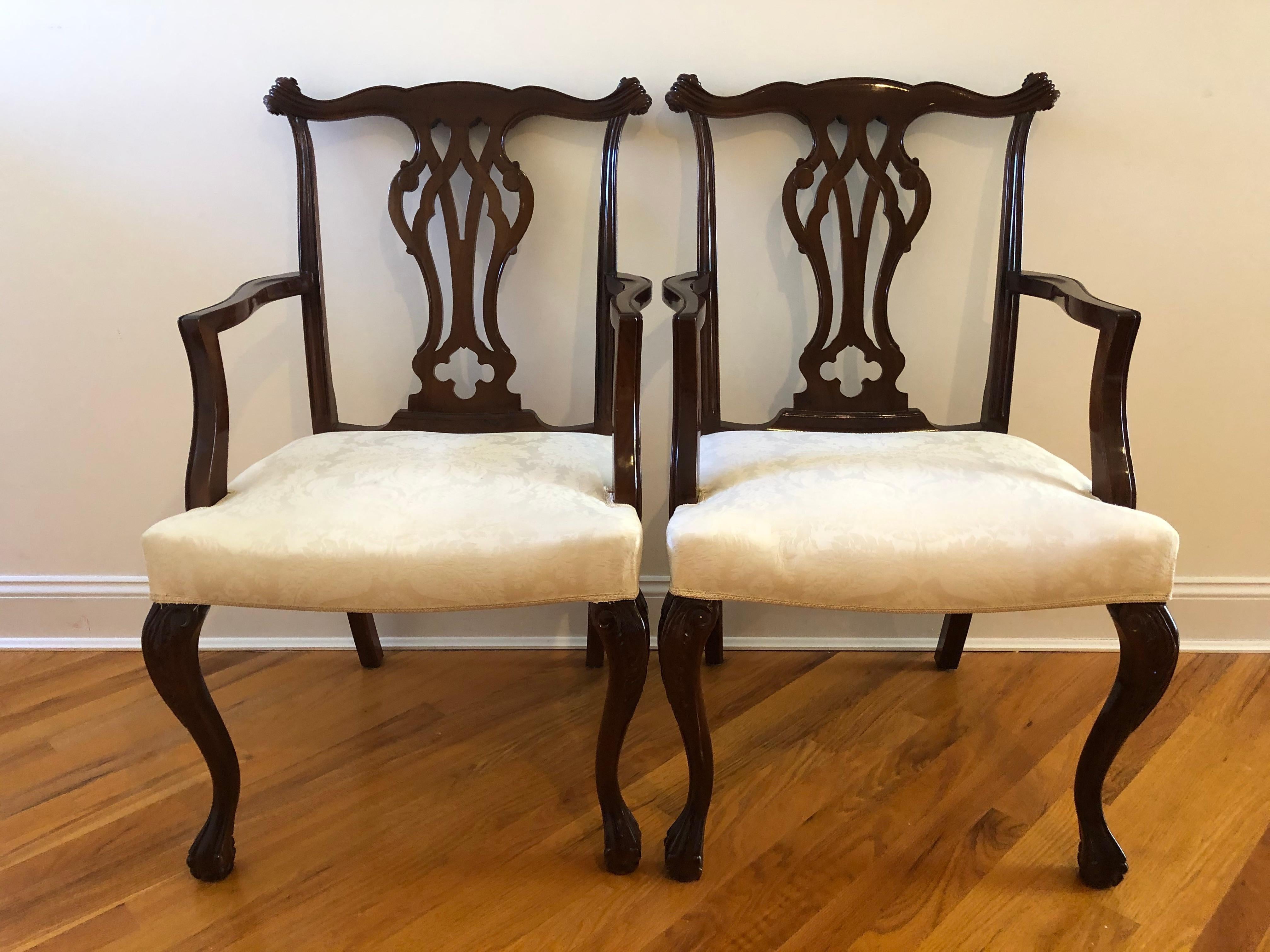 Late 20th Century Resplendent Set of 10 Chippendale Style Dining Chairs