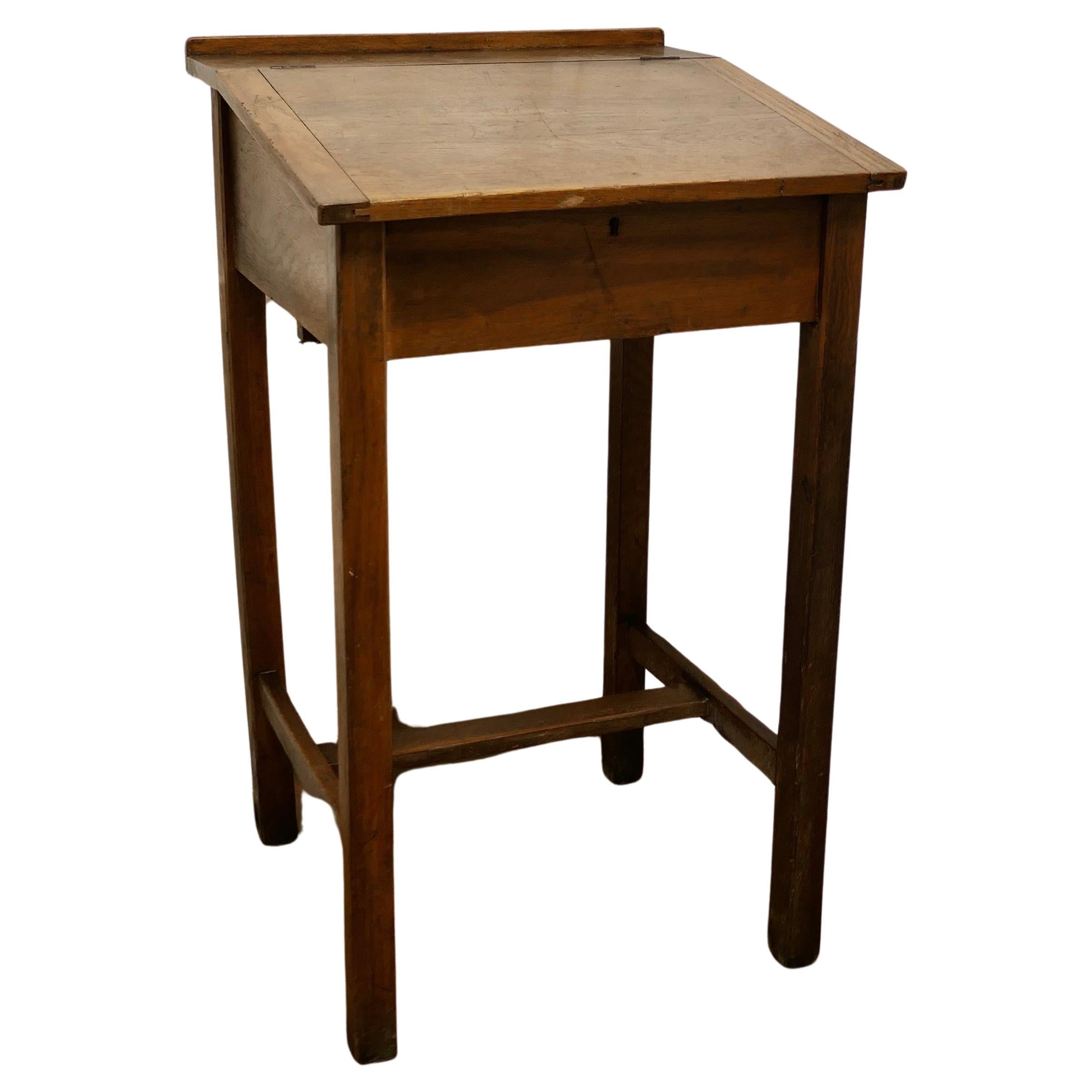 Restaurant Clerks Desk Greeting Station, Greeter Neat Front of House Desk For Sale