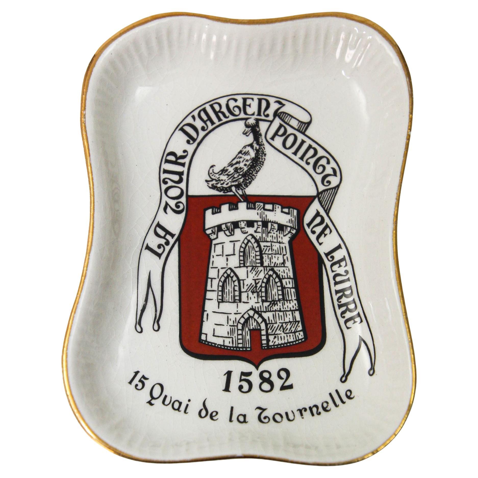 Restaurant La Tour D'Argent Poinct Ne Leurre Dish Porcelain by Longchamp France For Sale