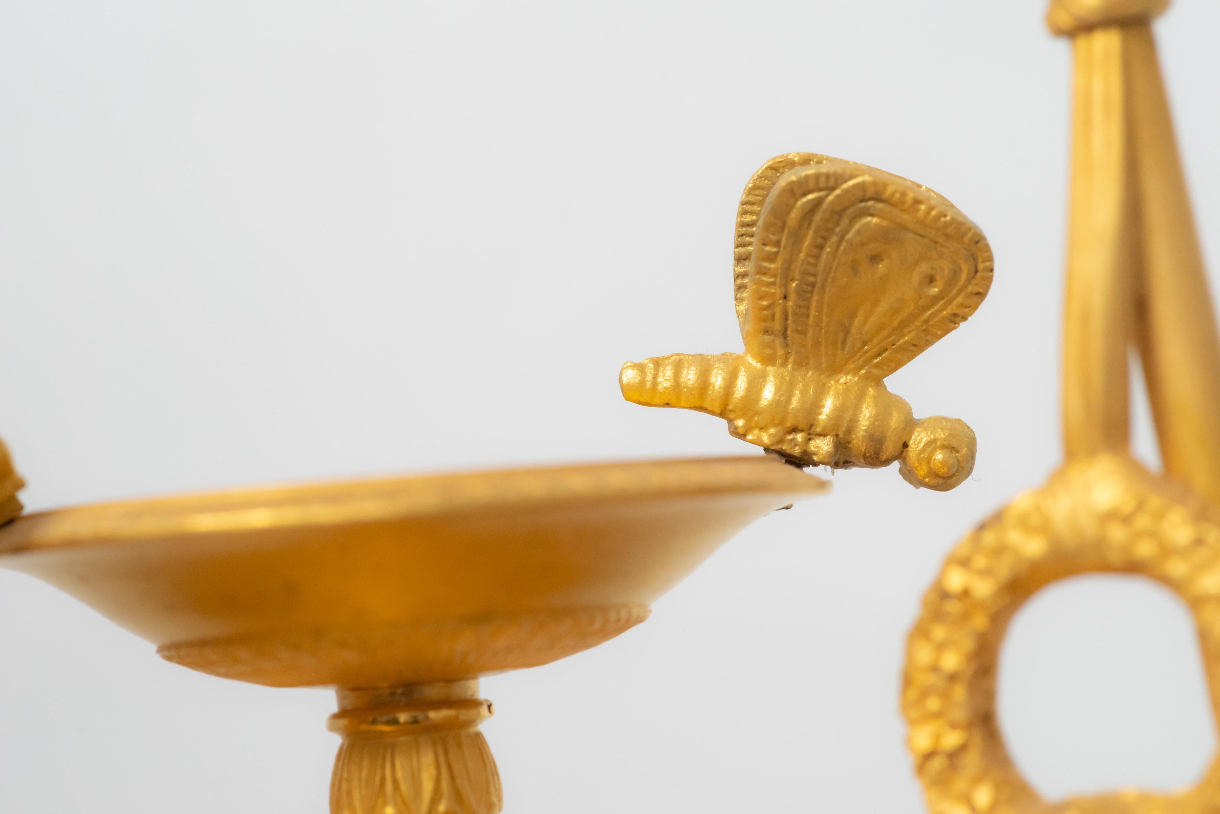 Kaminuhr aus vergoldeter Bronze aus der Restaurationszeit, die Hera repräsentiert im Angebot 4