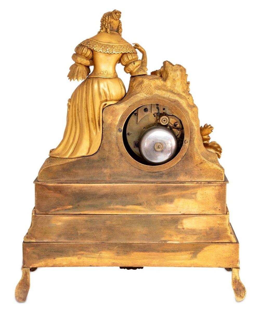 Restauration Gilt Metal Figural Clock In Good Condition For Sale In Astoria, NY