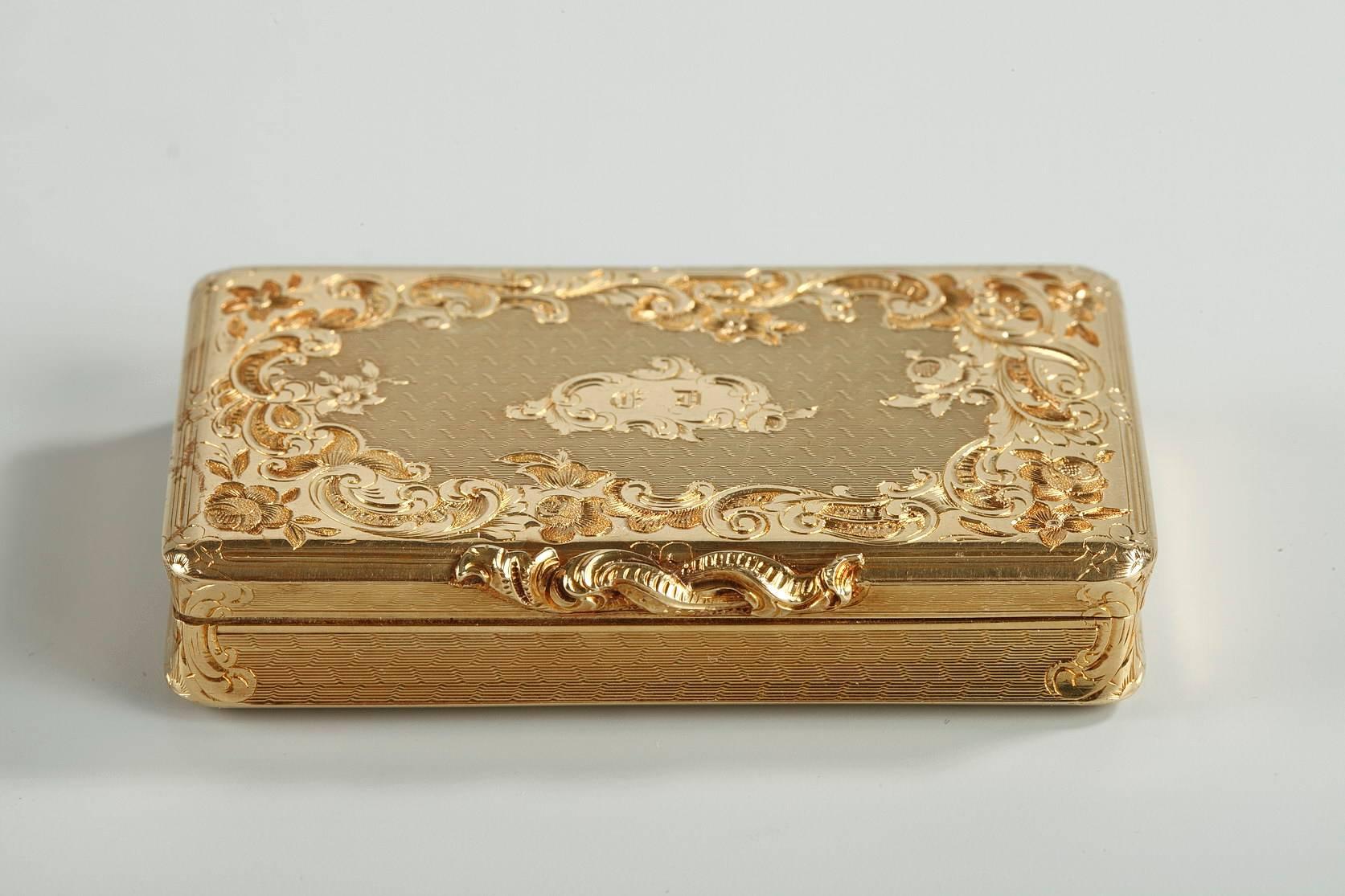 French Restauration Gold Boxe in Rocaille Style
