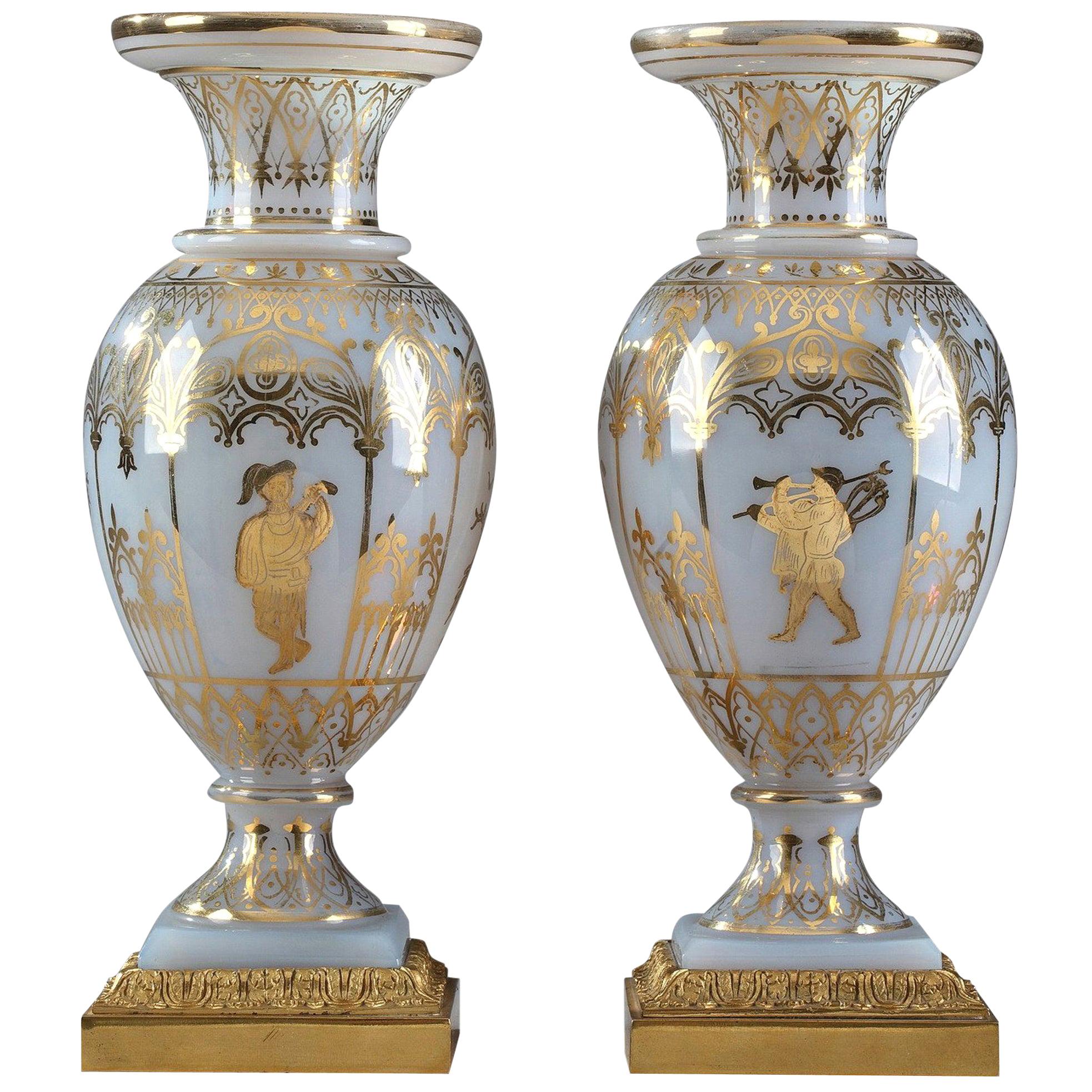 Restauration-Vasen aus Opalglas von Jean-Baptiste Desvignes