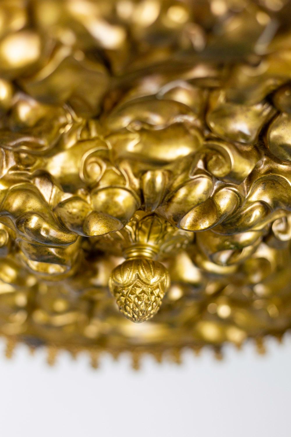 Kronleuchter im Restaurationsstil aus vergoldetem Metall und Bronze:: um 1880 im Angebot 1
