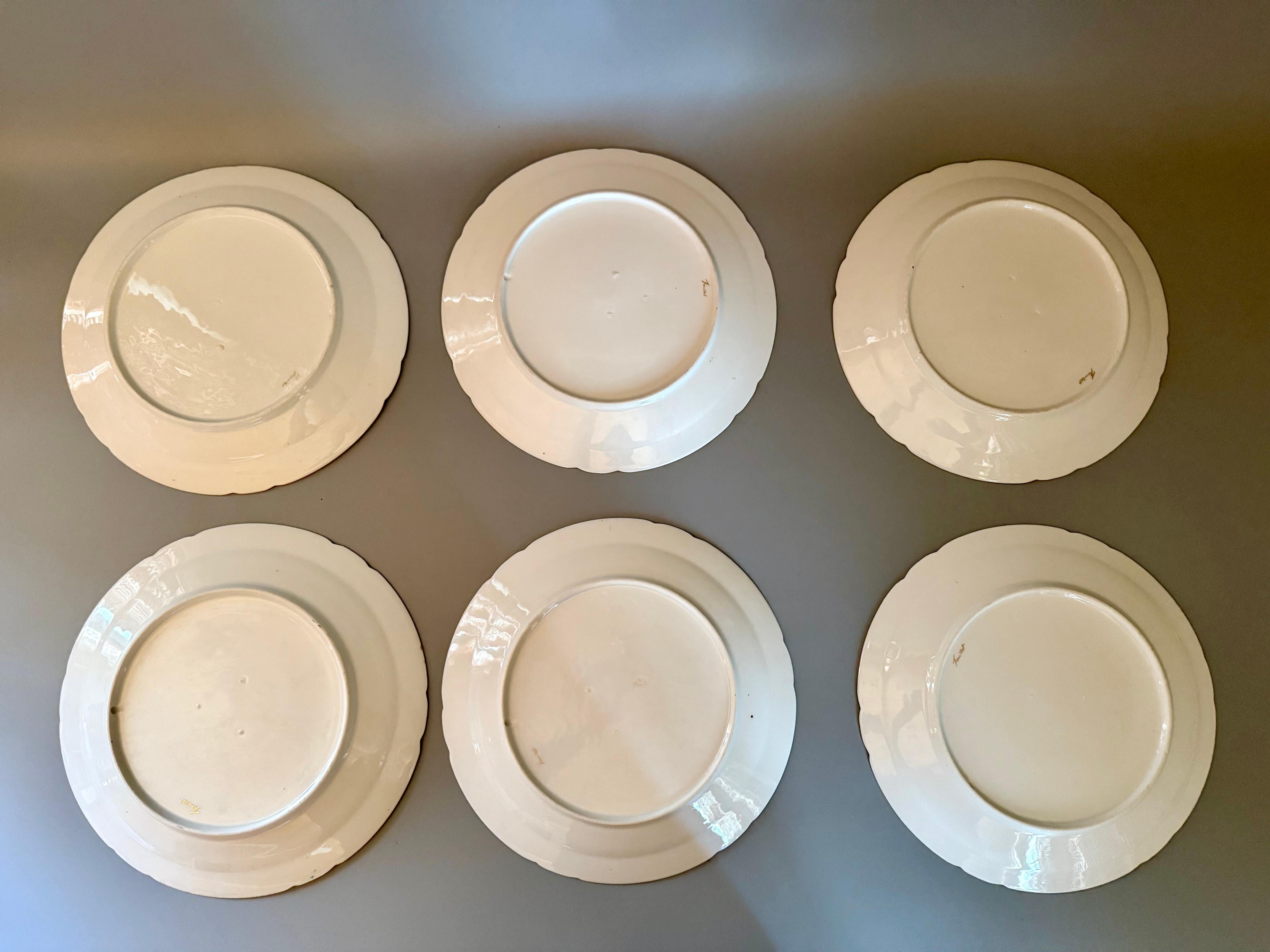 Français Style Paris 1820 Restauration Six Assiettes en Porcelaine Greene & Greene Feuillet Paris 1820 en vente