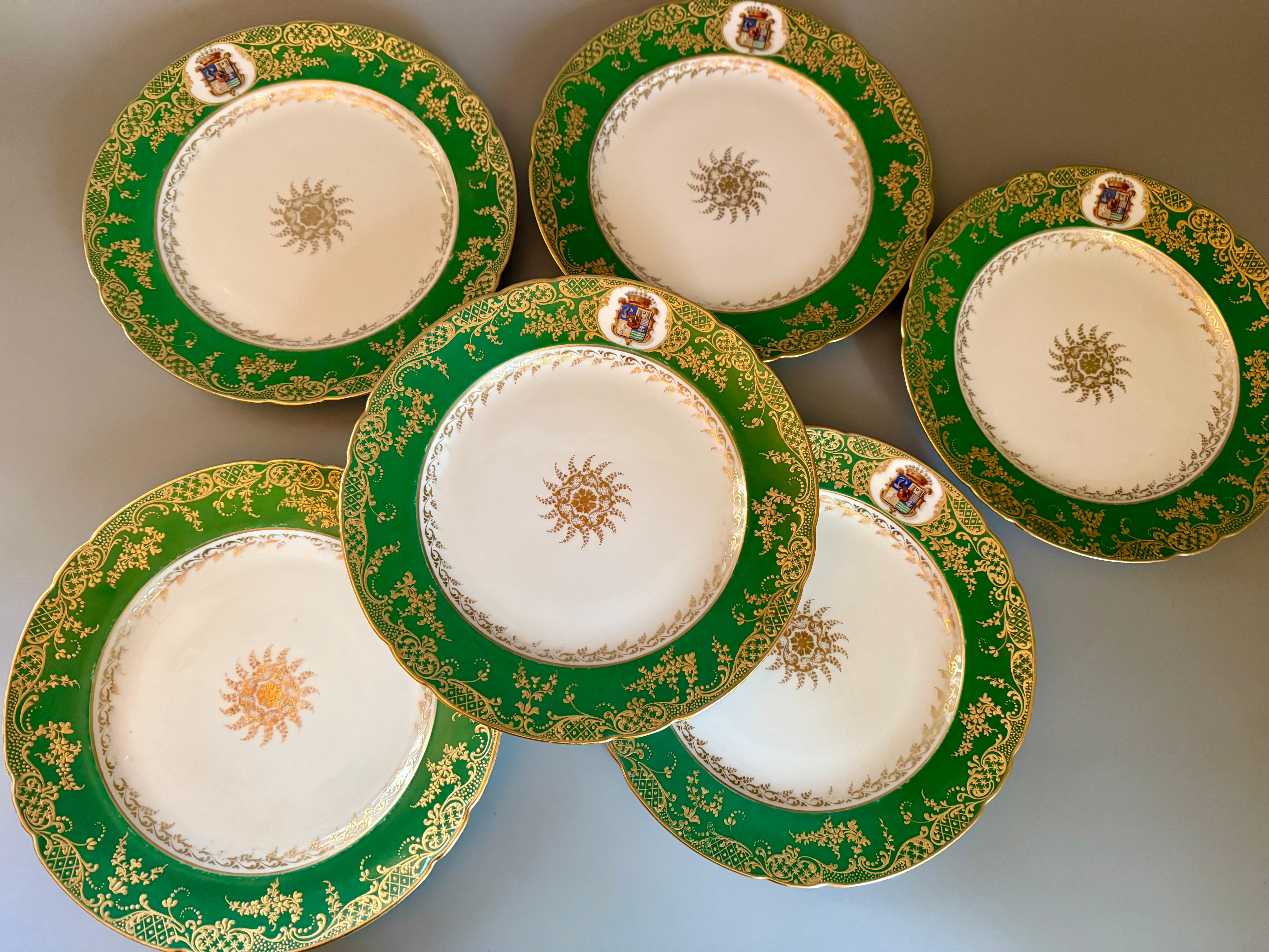 Début du XIXe siècle Style Paris 1820 Restauration Six Assiettes en Porcelaine Greene & Greene Feuillet Paris 1820 en vente